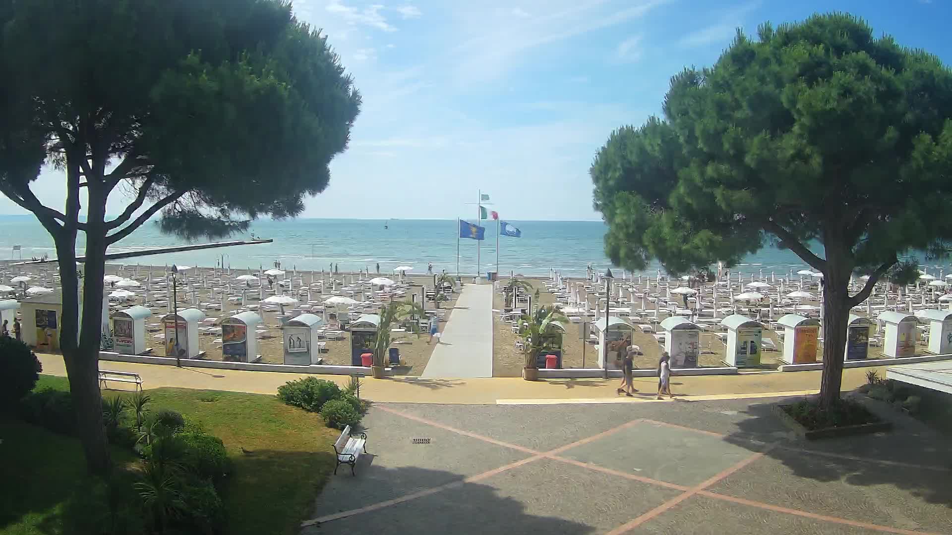 Grado Beach Webcam Entrance | Real-Time View of the Seaside
