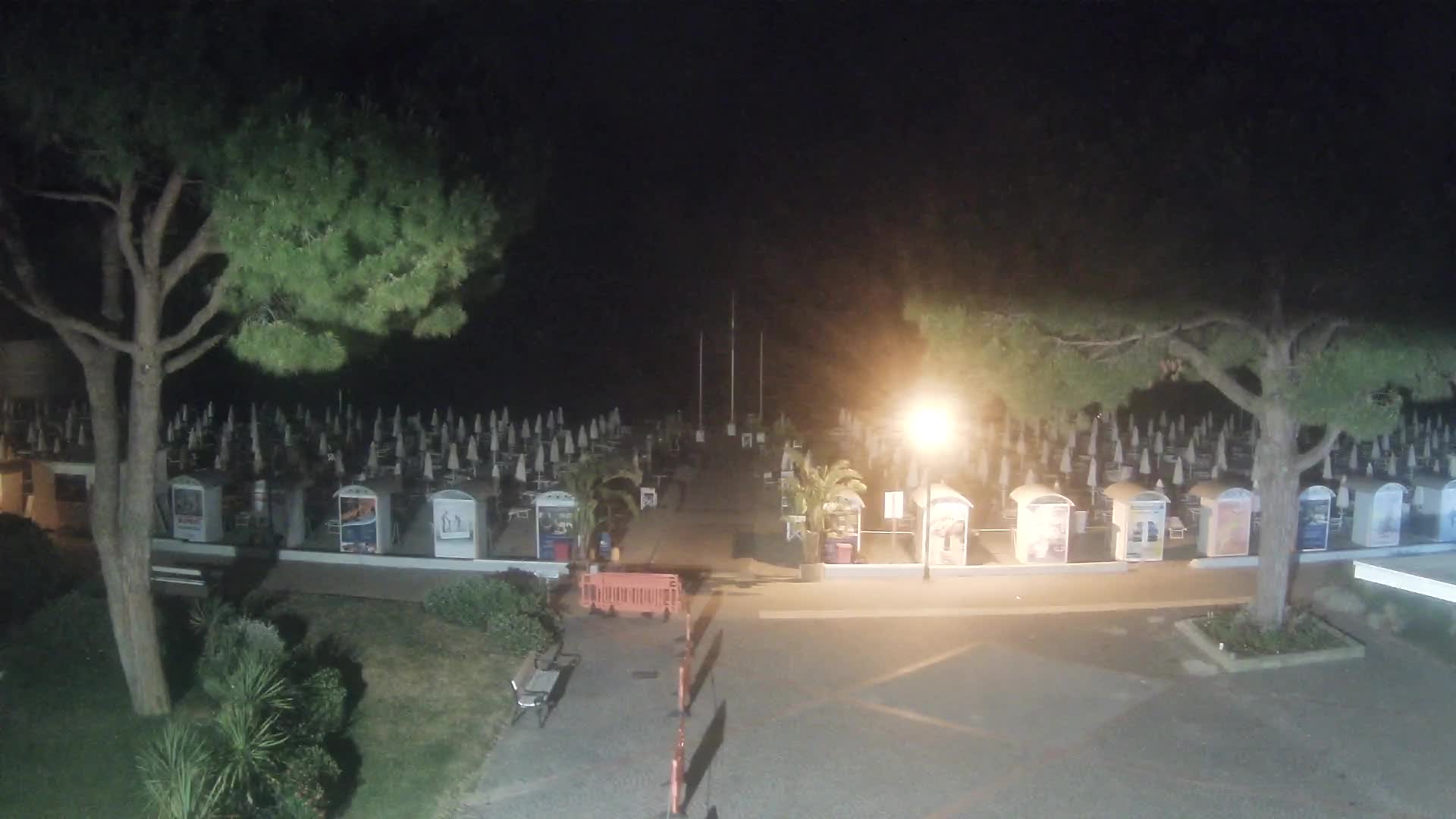 Grado Beach Webcam Entrance | Real-Time View of the Seaside