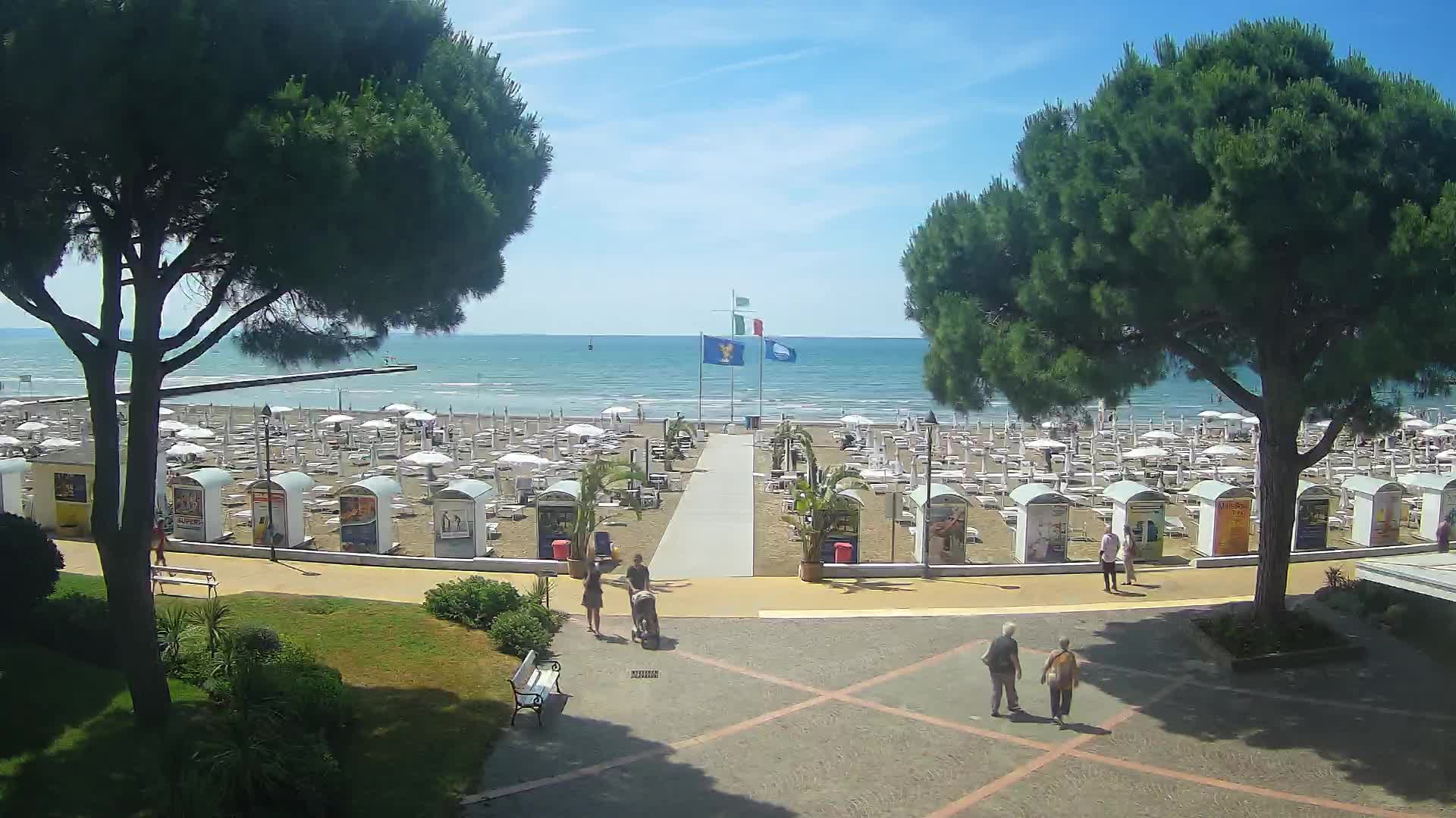 Grado Beach Webcam Entrance | Real-Time View of the Seaside