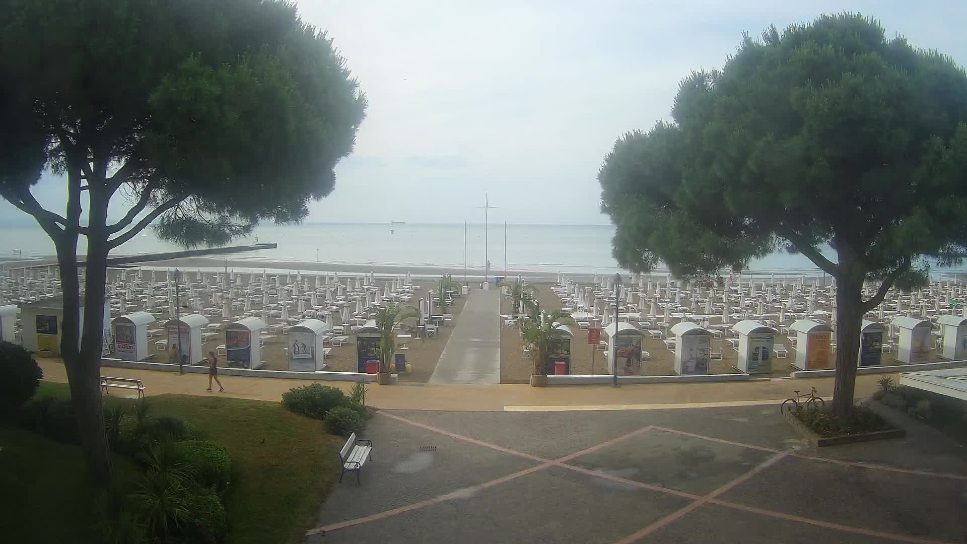 Grado Ulaz na Plažu | Pogled Uživo na Obalu
