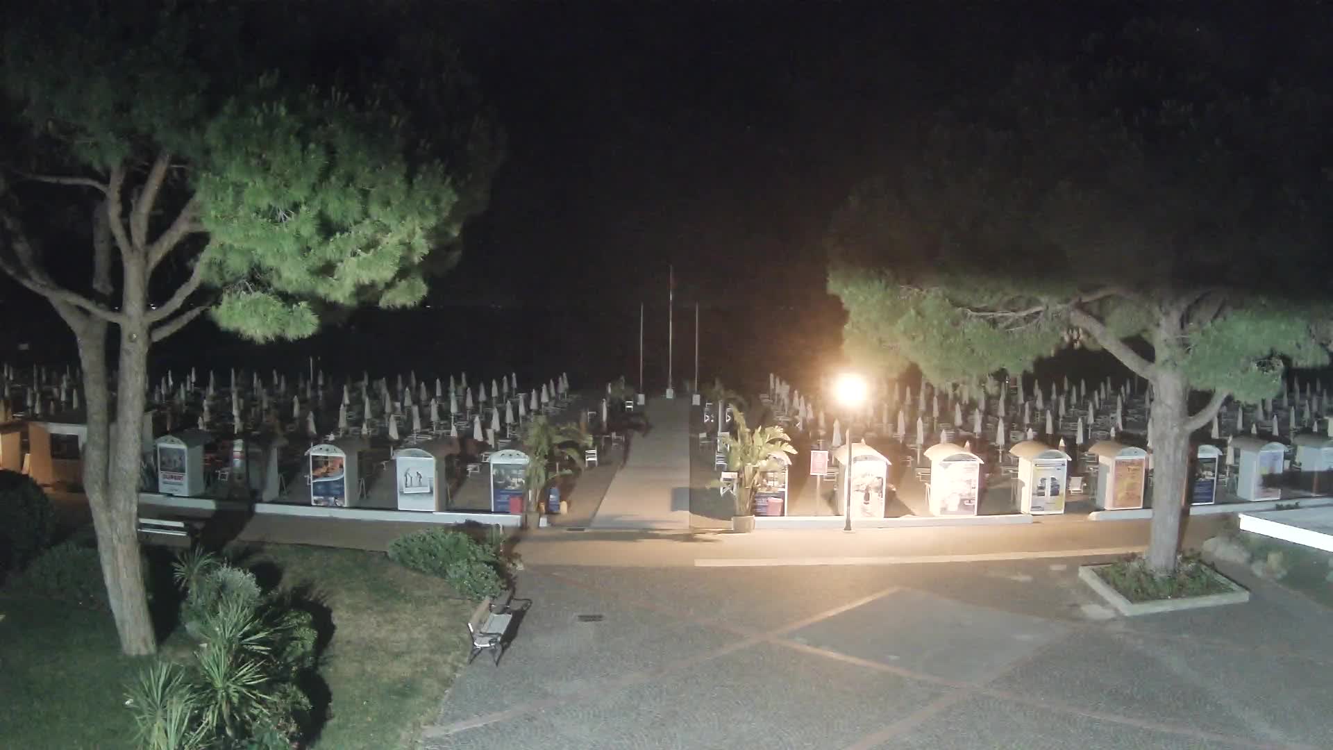 Grado Ulaz na Plažu | Pogled Uživo na Obalu