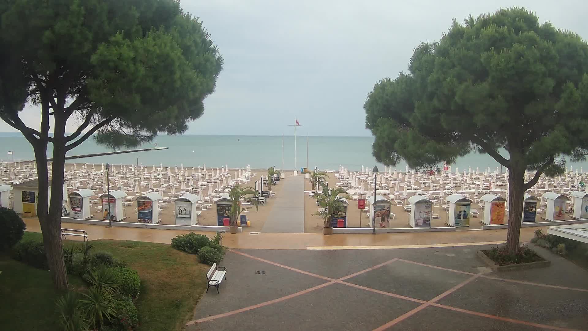 Grado Beach Webcam Entrance | Real-Time View of the Seaside