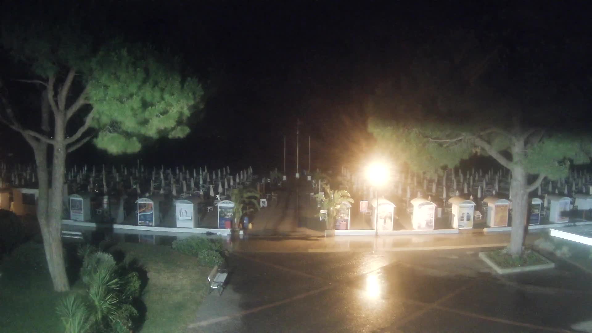 Grado Ulaz na Plažu | Pogled Uživo na Obalu