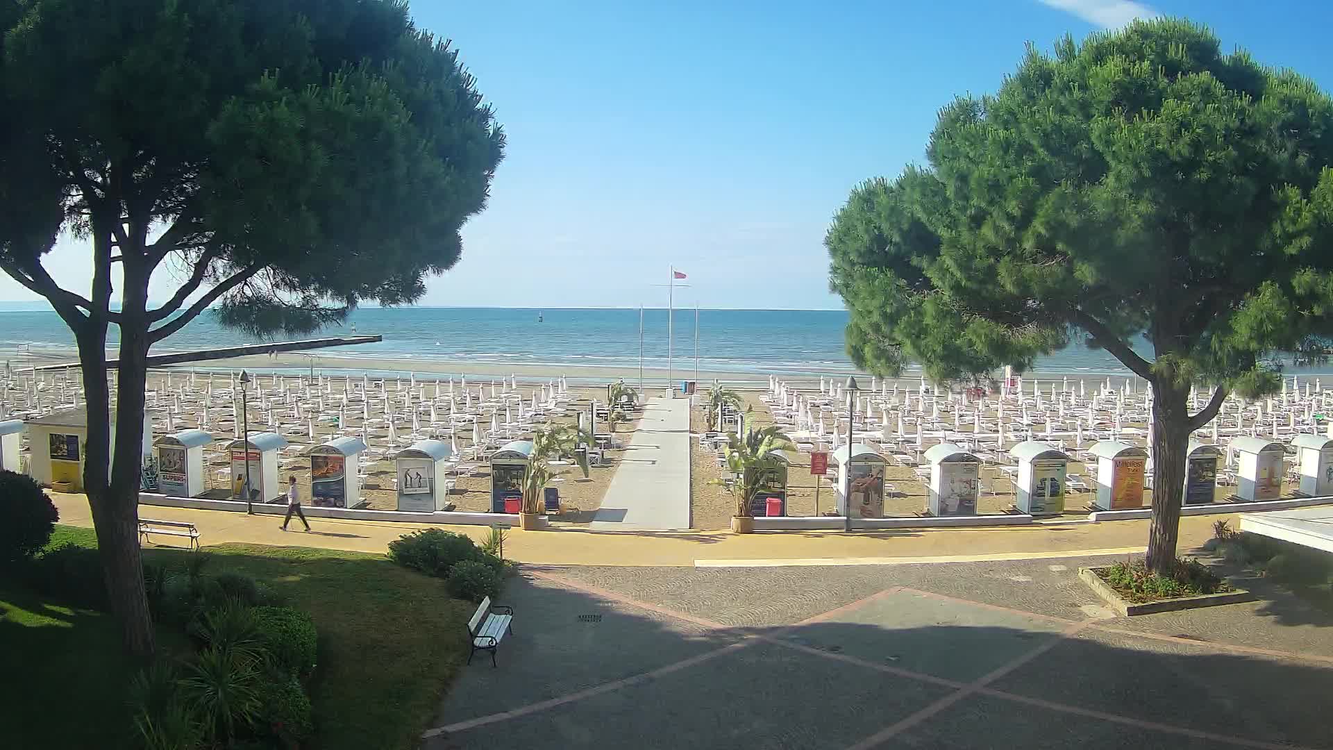 Grado Beach Webcam Entrance | Real-Time View of the Seaside