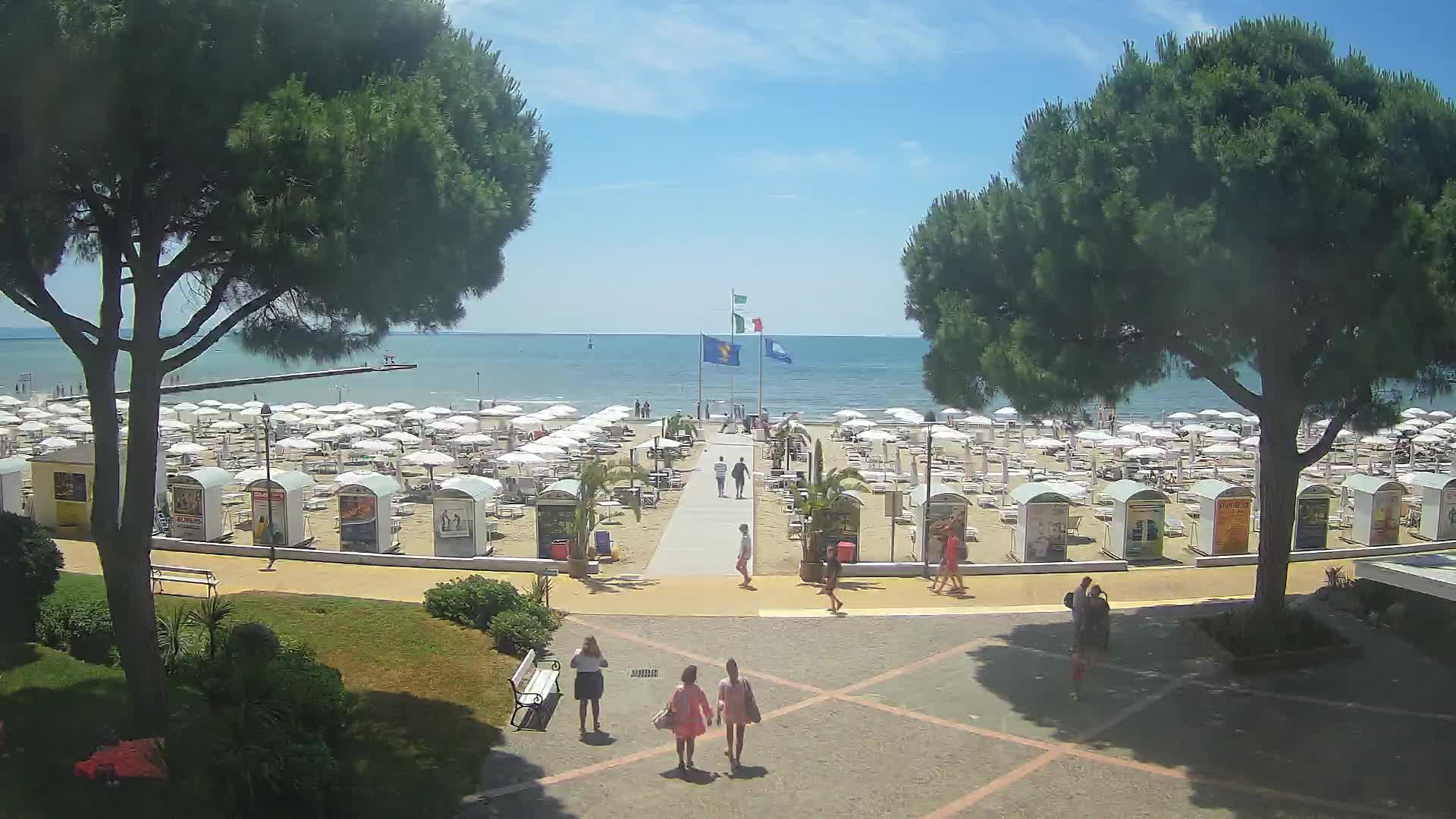 Grado Beach Webcam Entrance | Real-Time View of the Seaside