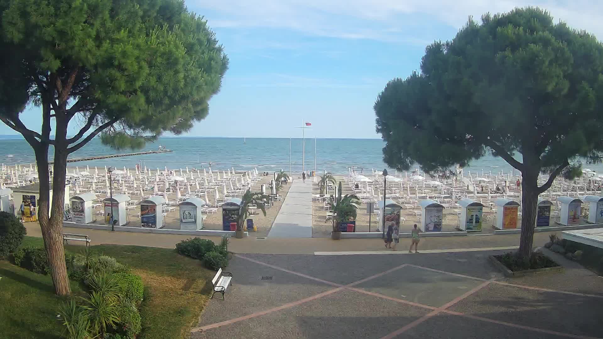 Grado Beach Webcam Entrance | Real-Time View of the Seaside