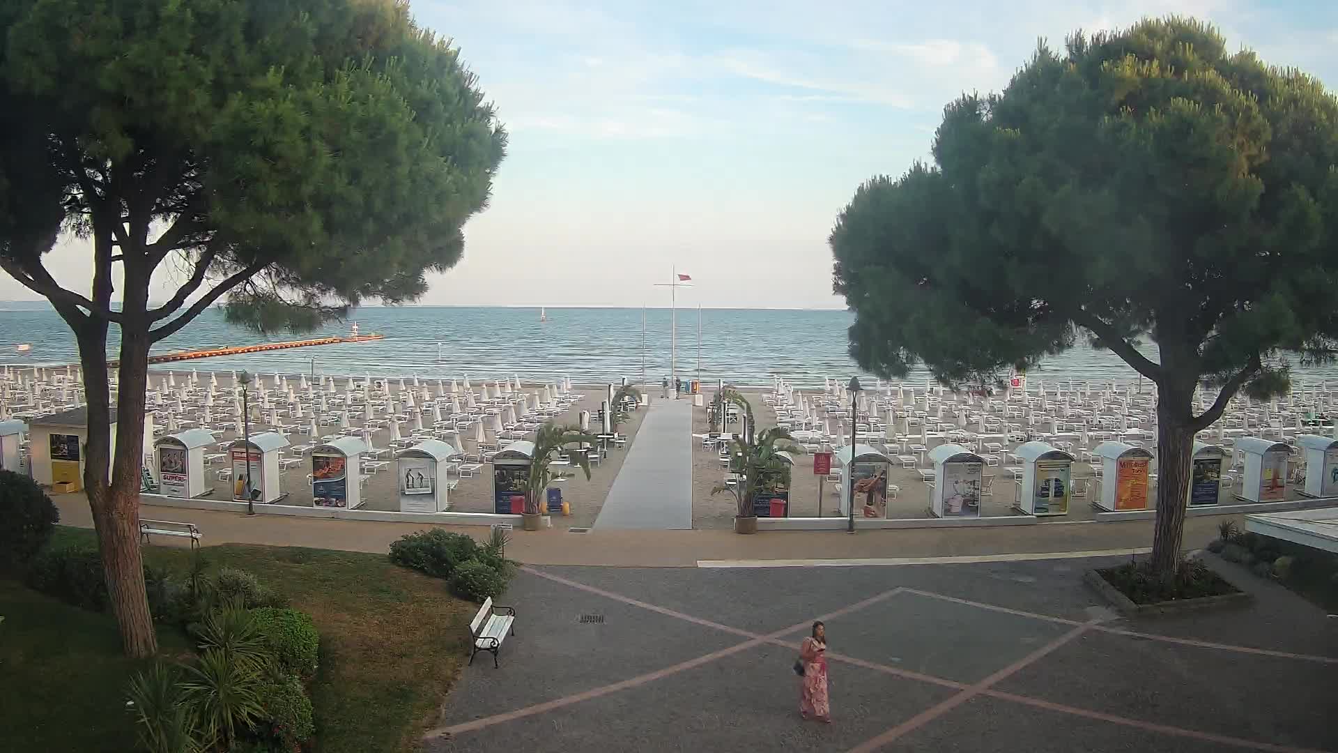 Grado Beach Webcam Entrance | Real-Time View of the Seaside