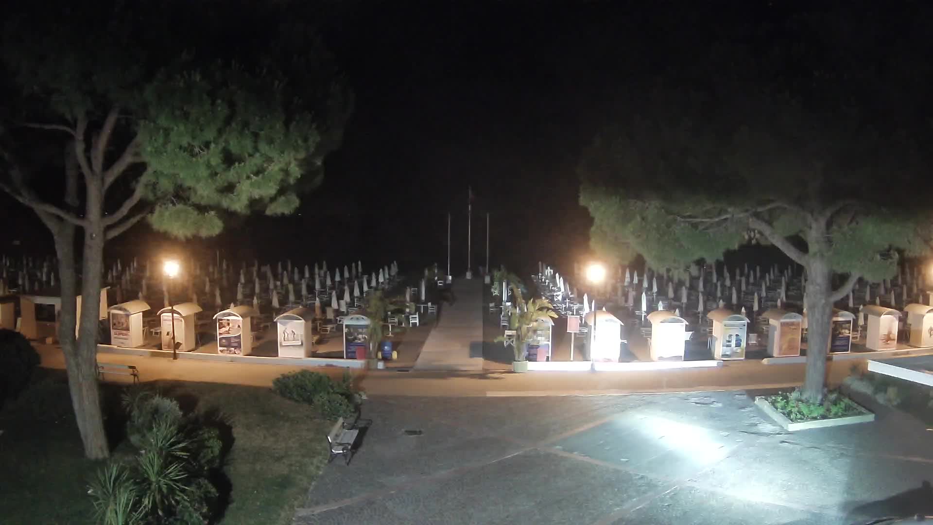 Grado Beach Webcam Entrance | Real-Time View of the Seaside