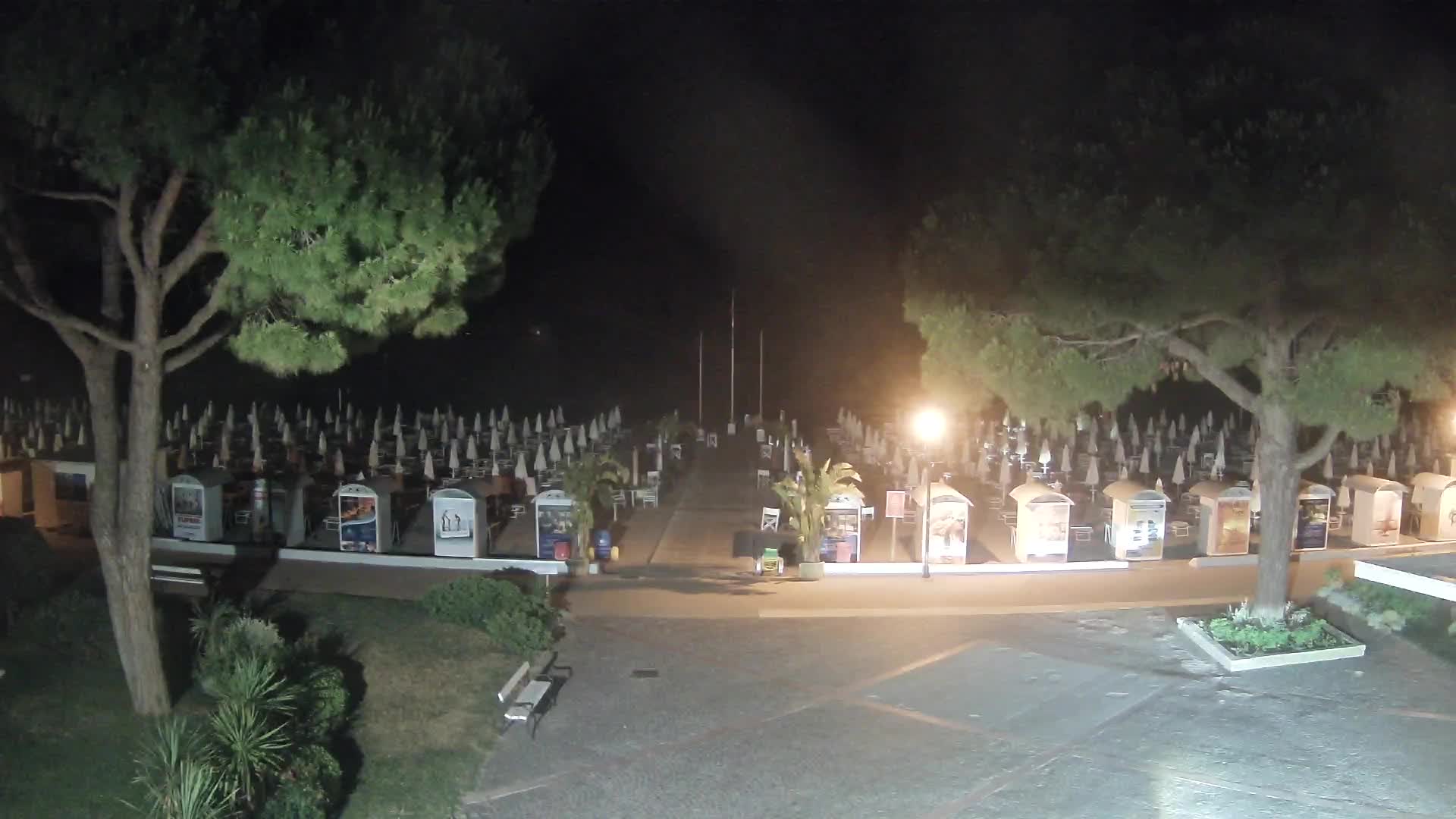 Grado Beach Webcam Entrance | Real-Time View of the Seaside