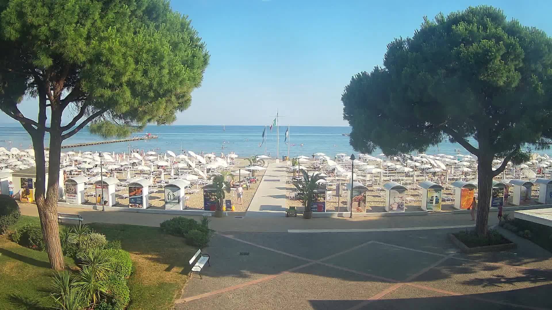 Grado Beach Webcam Entrance | Real-Time View of the Seaside