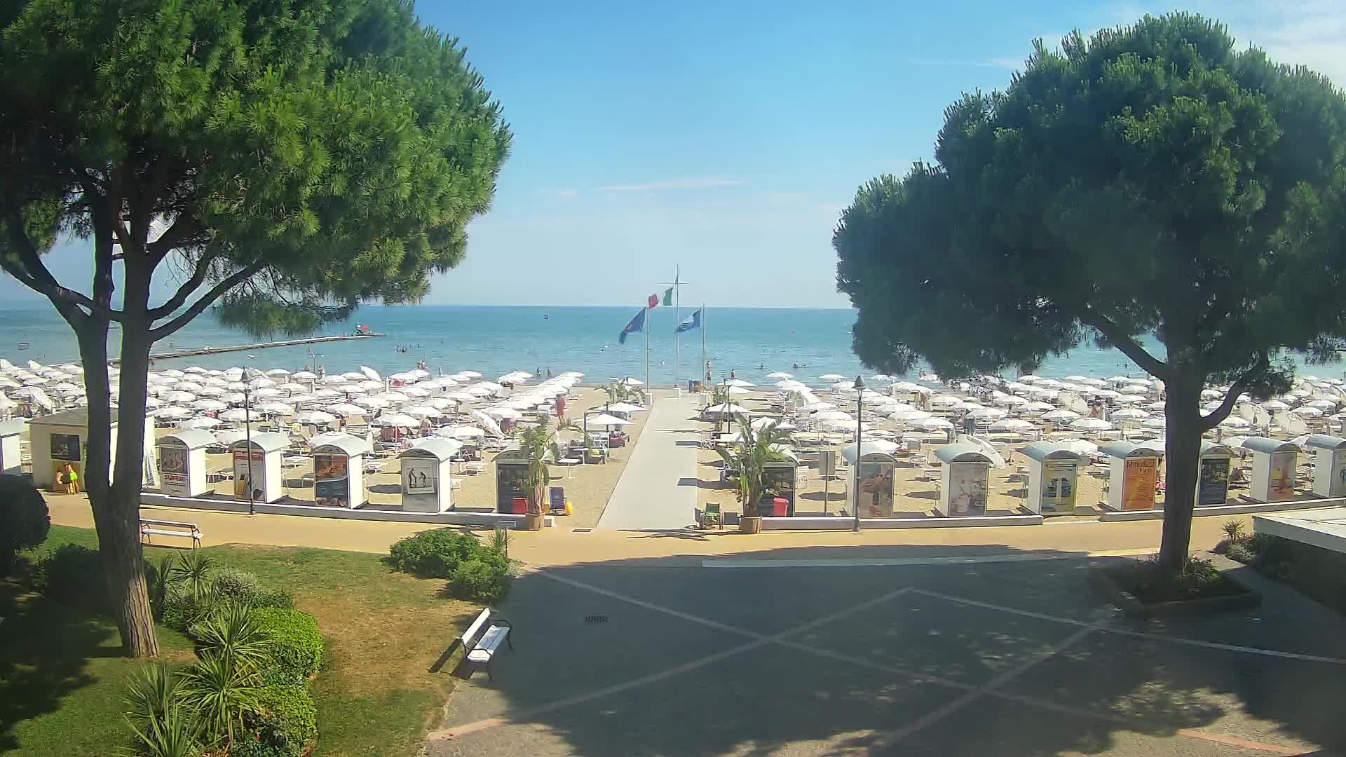 Grado Beach Webcam Entrance | Real-Time View of the Seaside