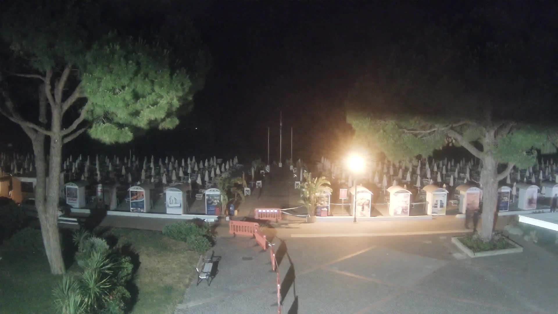 Grado Beach Webcam Entrance | Real-Time View of the Seaside