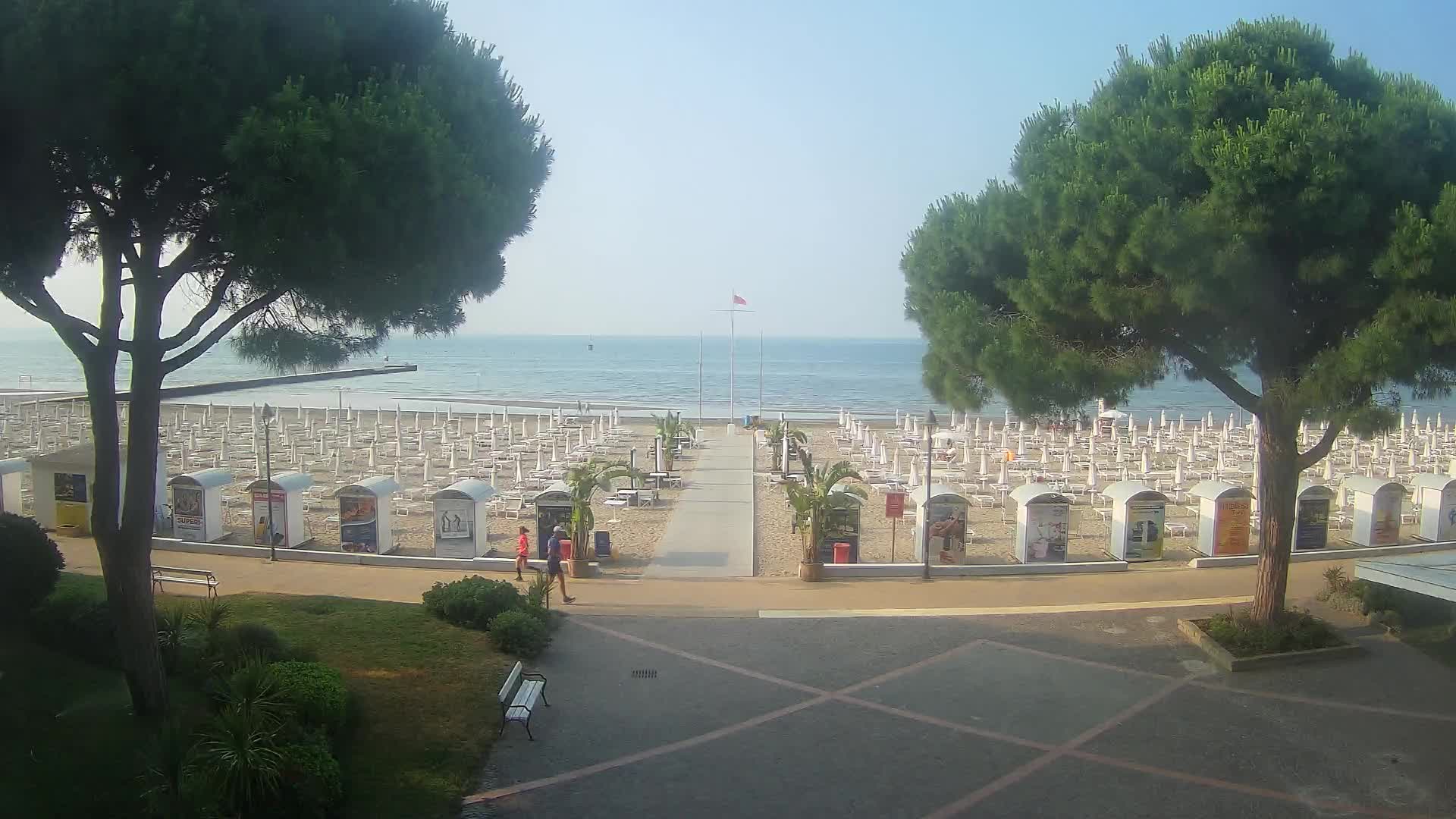 Grado Beach Webcam Entrance | Real-Time View of the Seaside