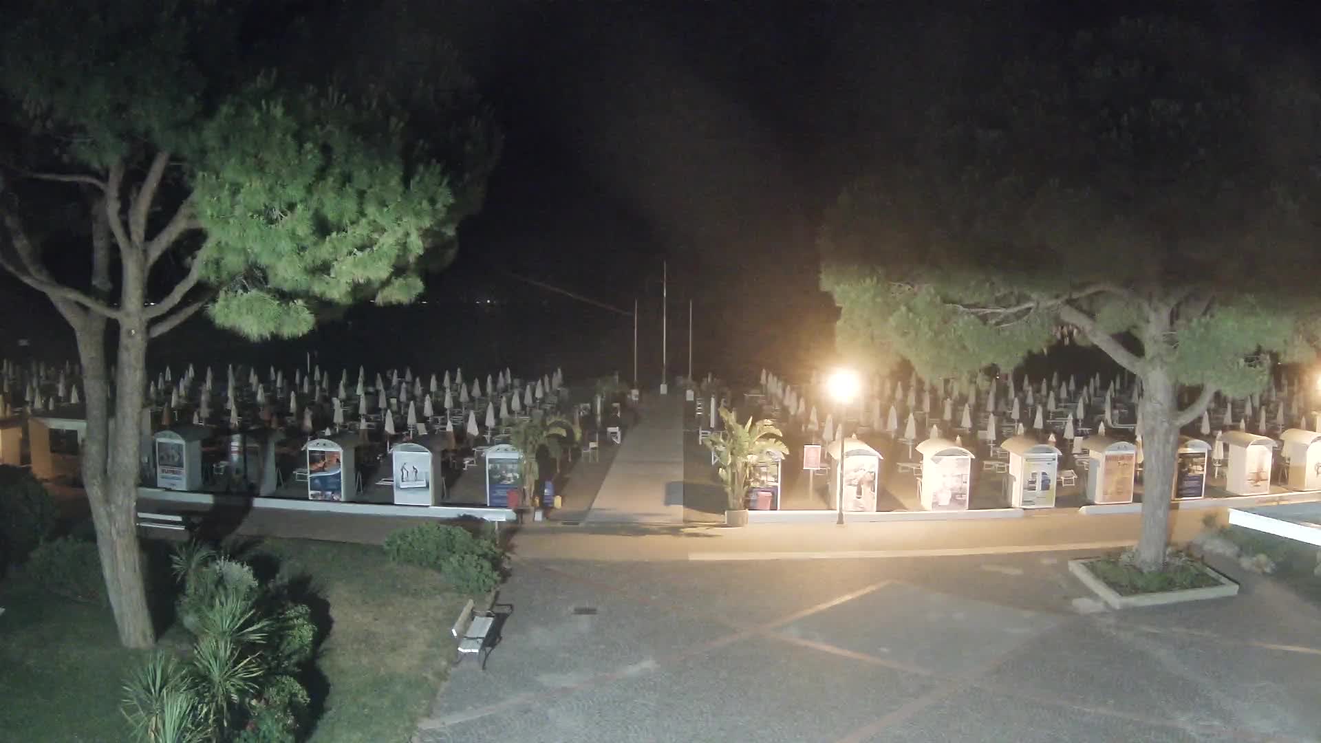 Grado Beach Webcam Entrance | Real-Time View of the Seaside