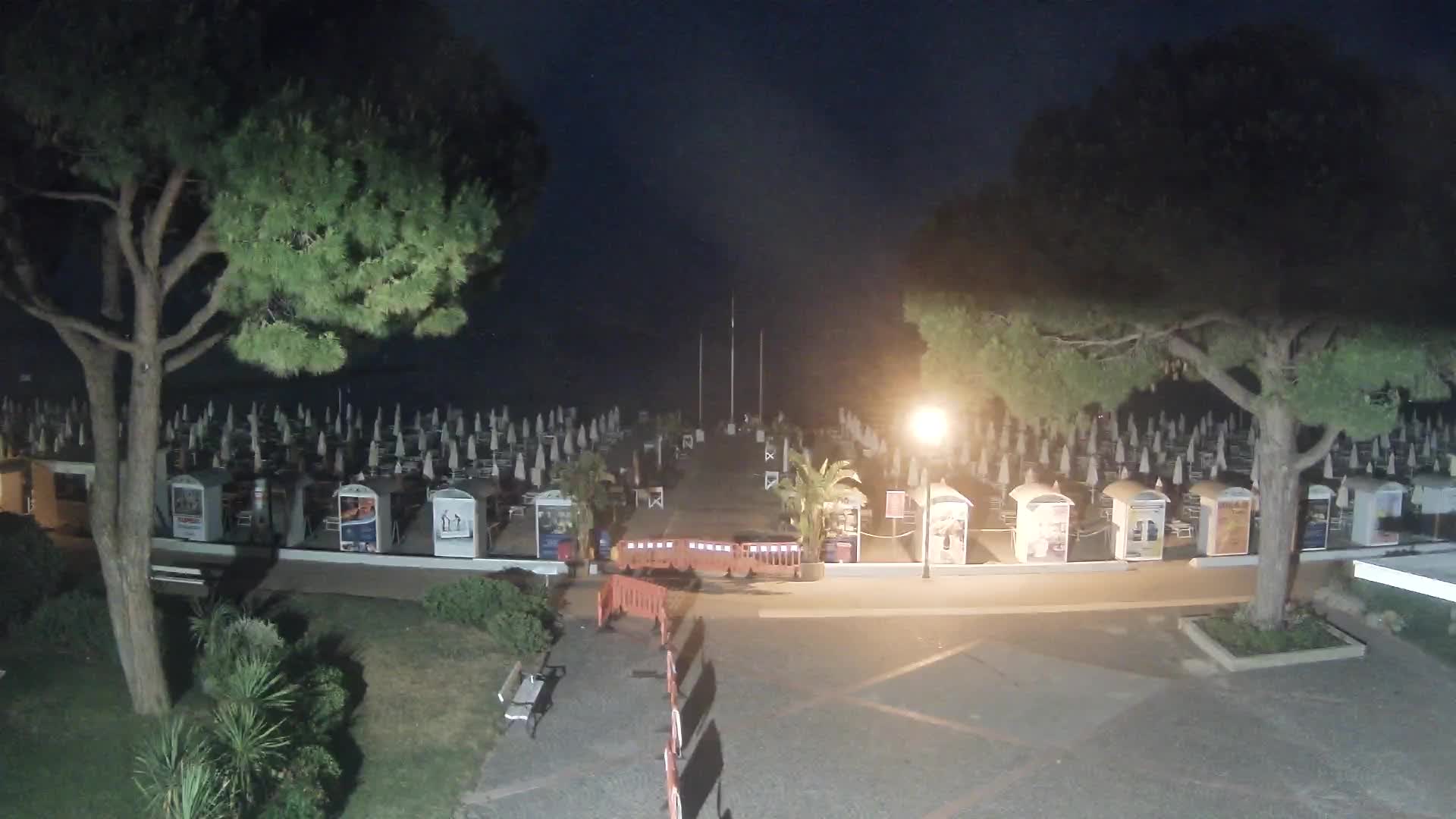 Grado Beach Webcam Entrance | Real-Time View of the Seaside