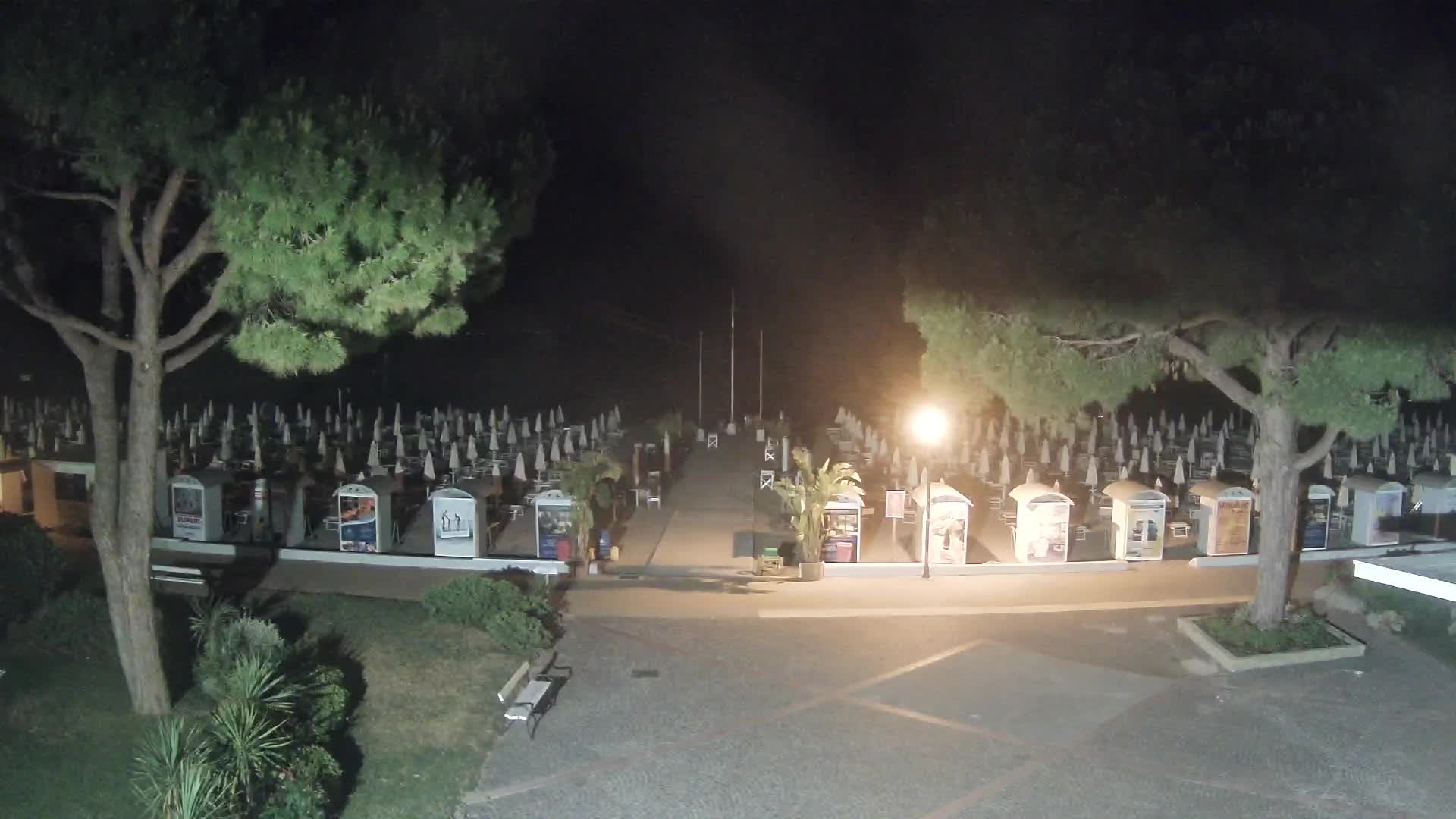 Grado Beach Webcam Entrance | Real-Time View of the Seaside