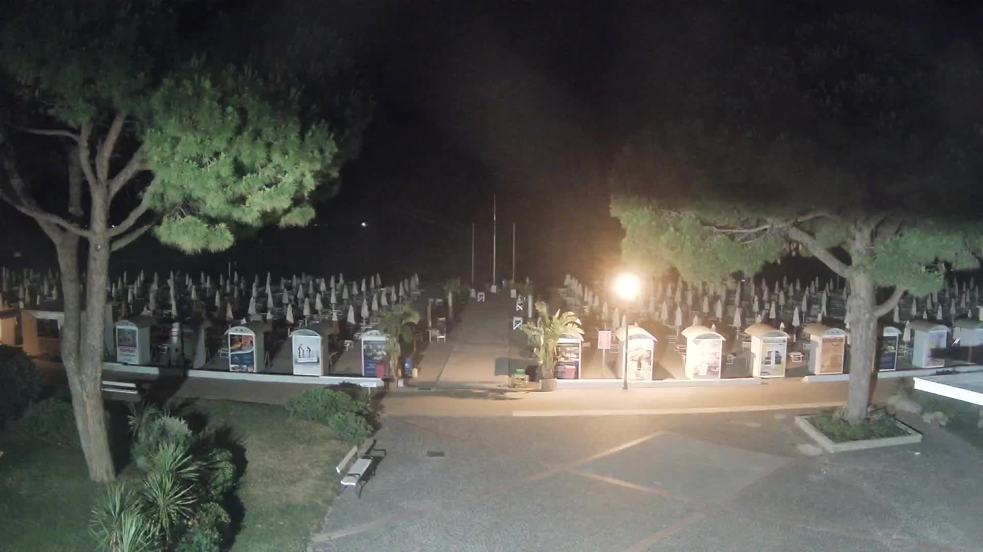 Grado Beach Webcam Entrance | Real-Time View of the Seaside