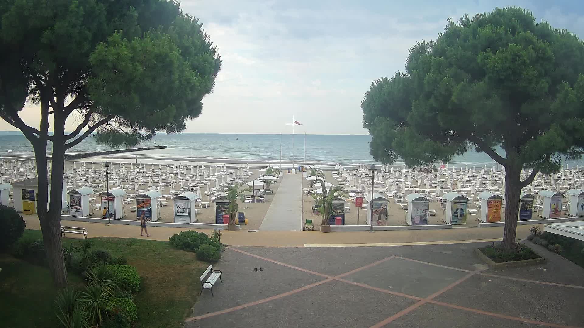 Grado Ulaz na Plažu | Pogled Uživo na Obalu