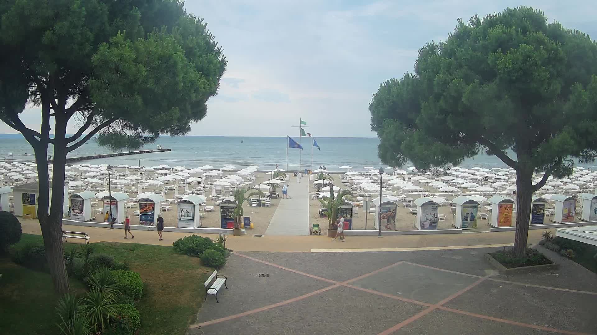Grado Beach Webcam Entrance | Real-Time View of the Seaside