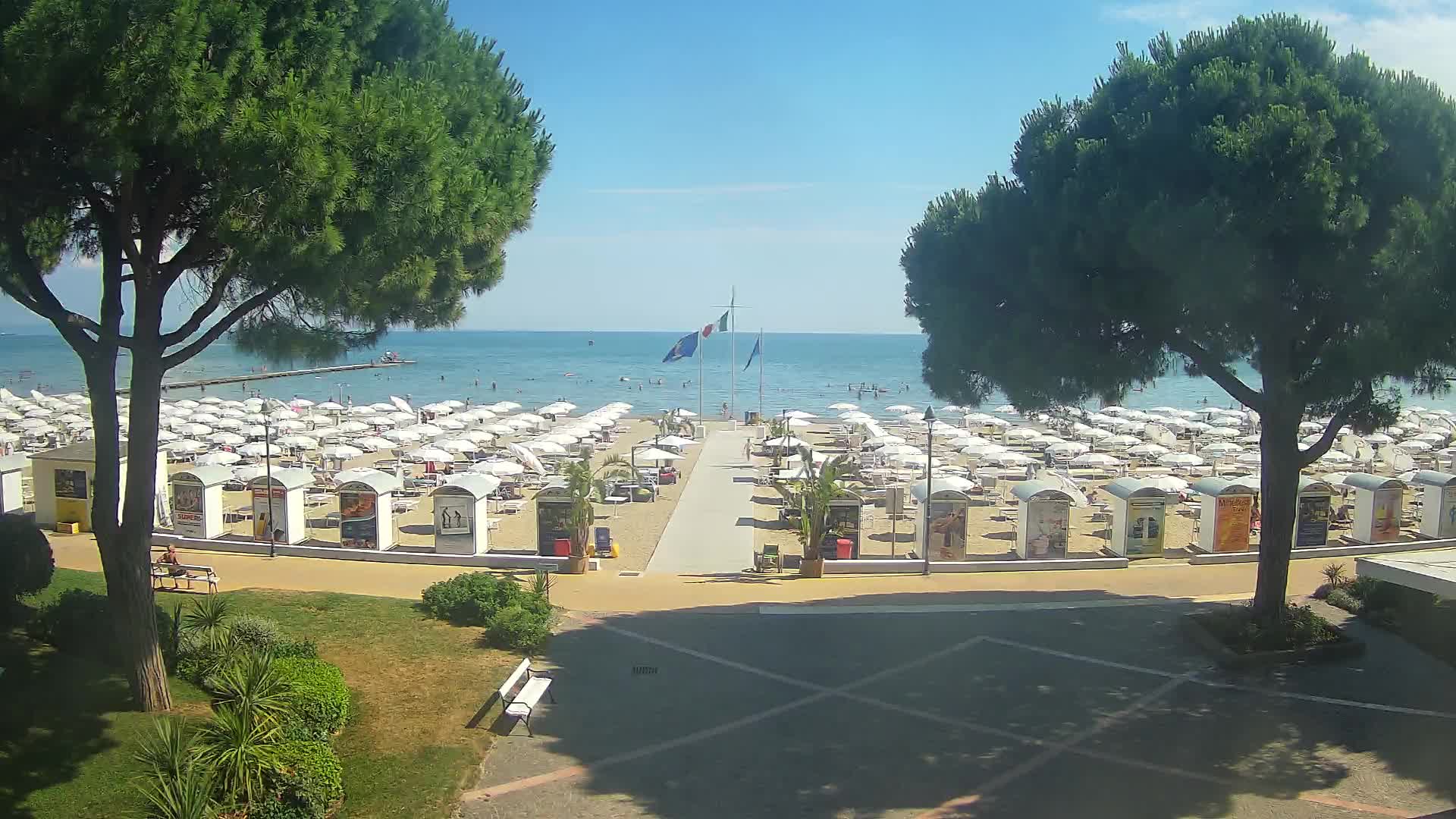 Grado Beach Webcam Entrance | Real-Time View of the Seaside