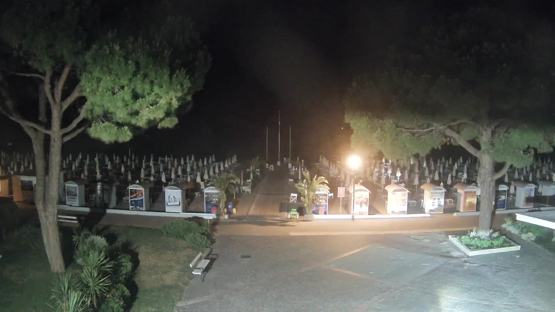 Grado Beach Webcam Entrance | Real-Time View of the Seaside