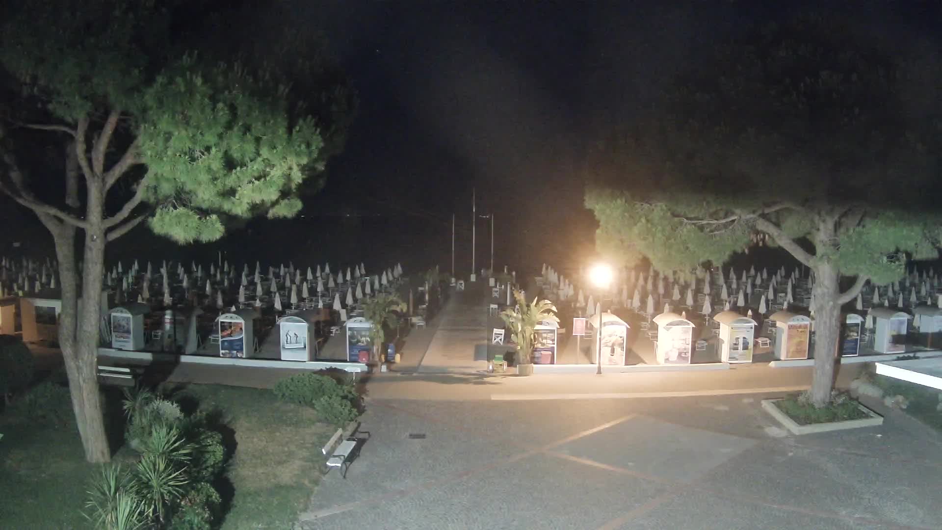 Grado Beach Webcam Entrance | Real-Time View of the Seaside