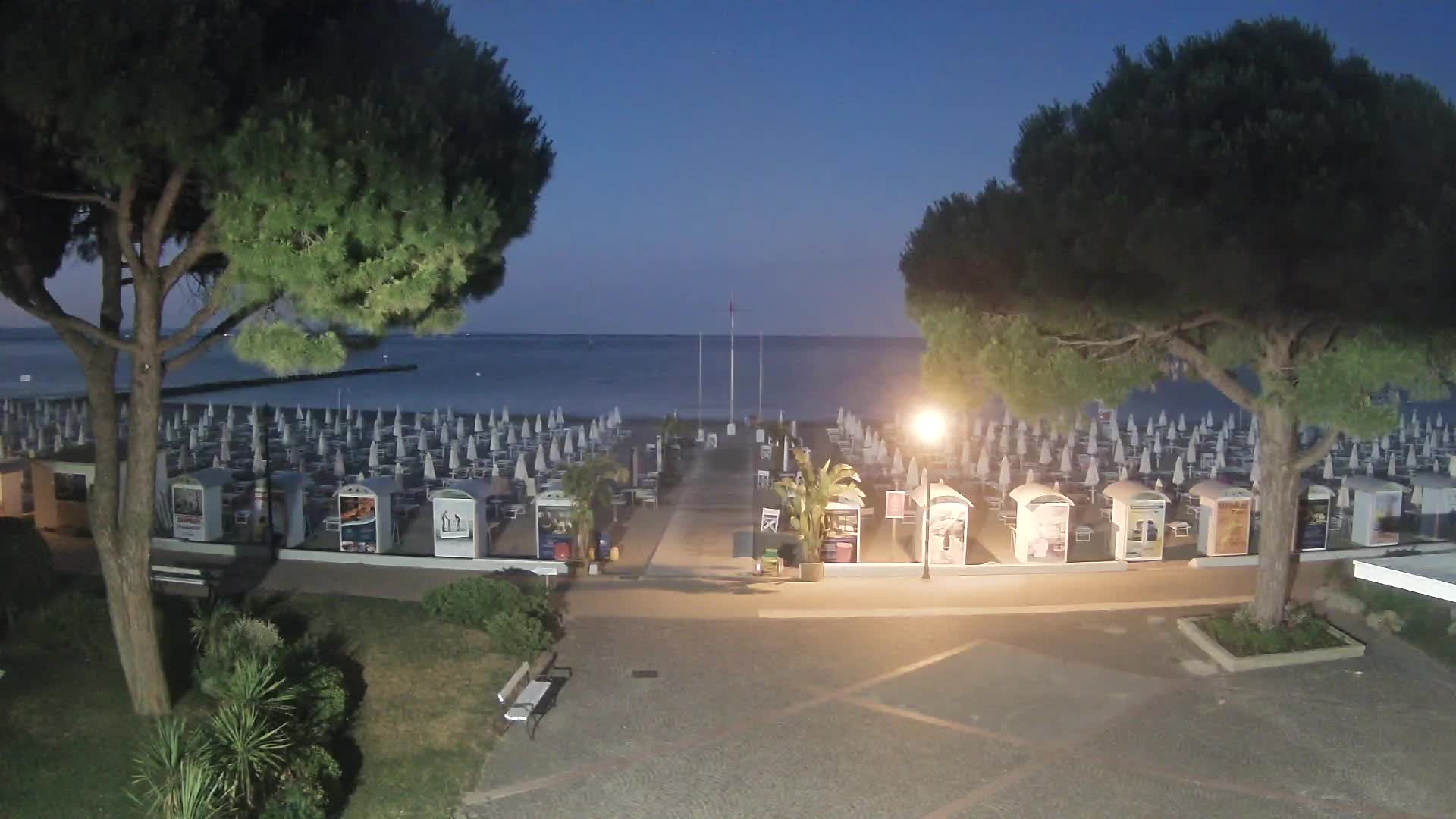 Grado Beach Webcam Entrance | Real-Time View of the Seaside
