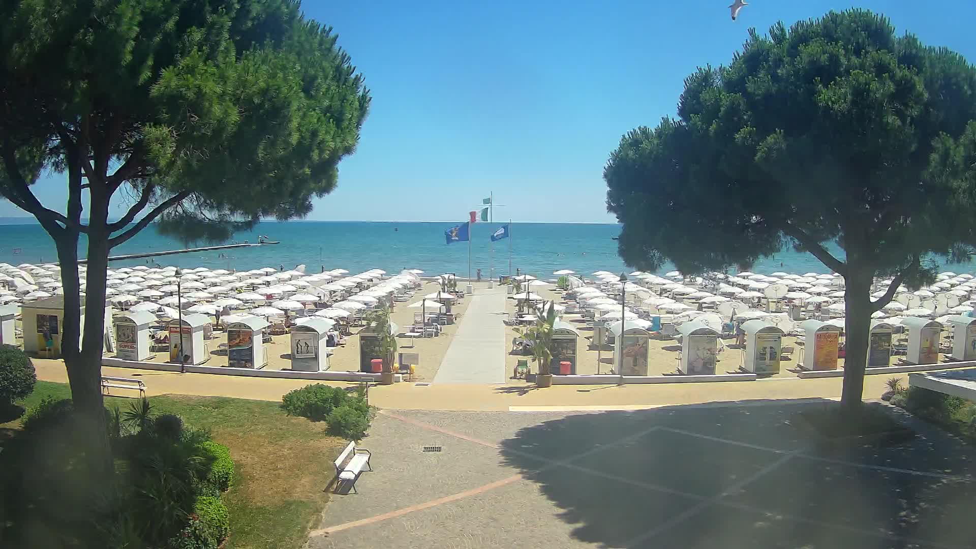 Grado Ulaz na Plažu | Pogled Uživo na Obalu
