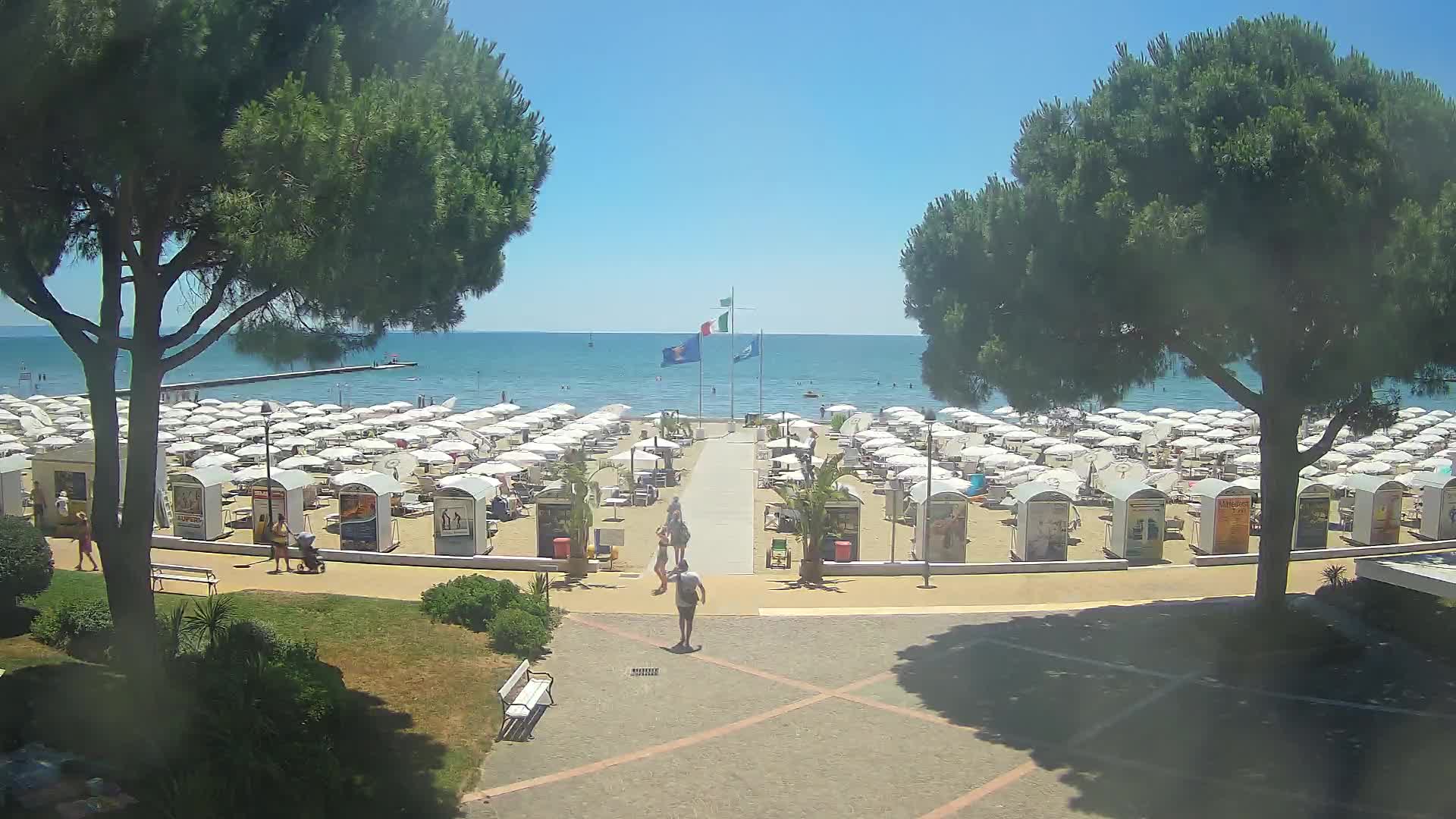 Grado Beach Webcam Entrance | Real-Time View of the Seaside