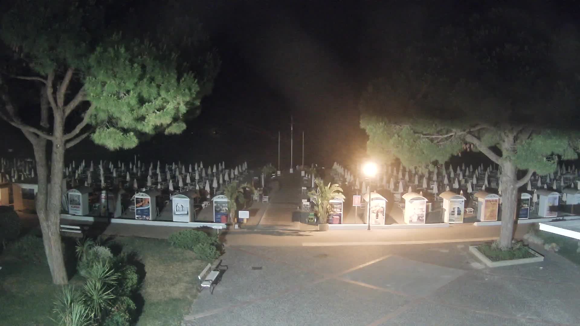 Grado Beach Webcam Entrance | Real-Time View of the Seaside