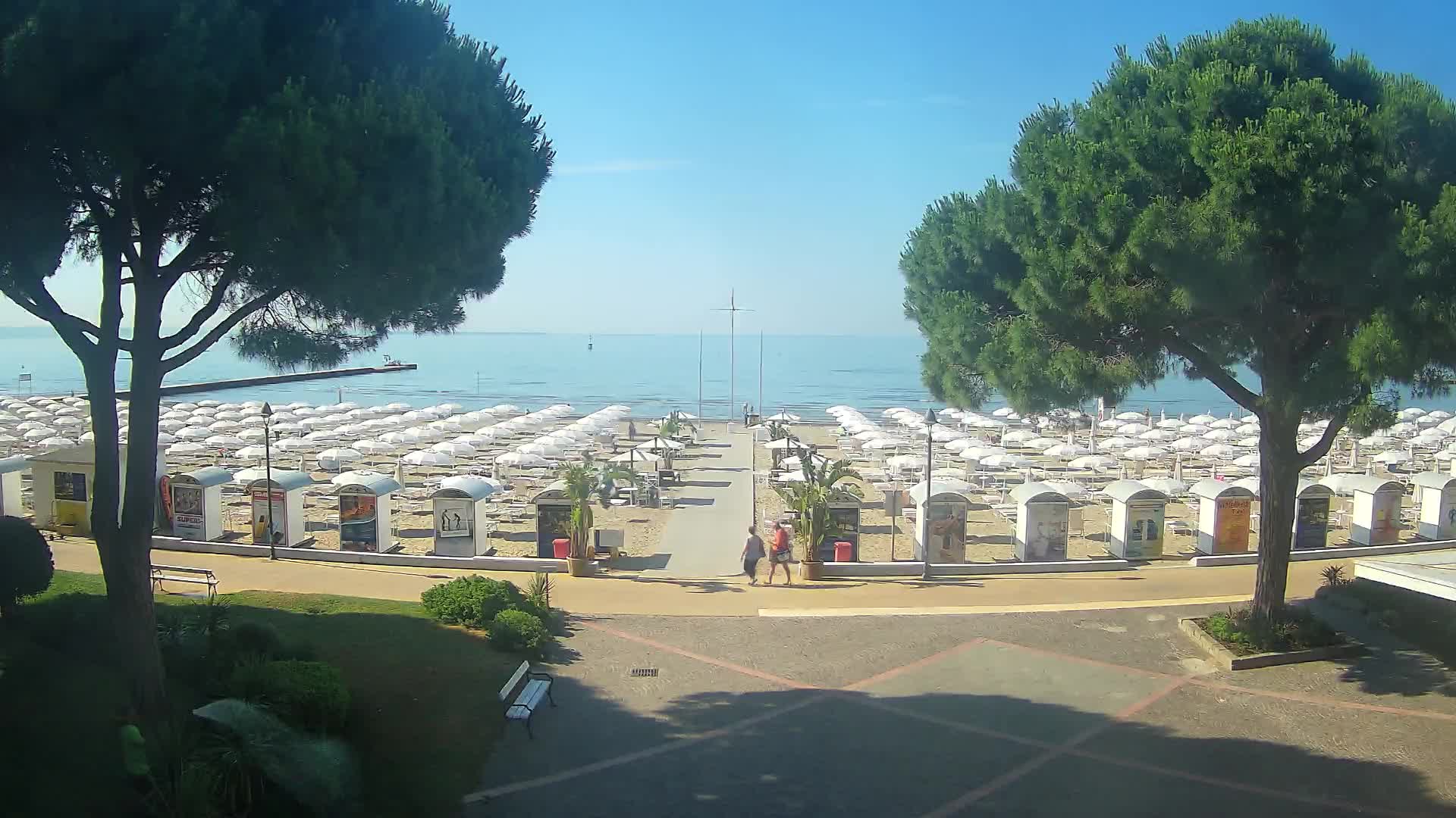 Grado Beach Webcam Entrance | Real-Time View of the Seaside