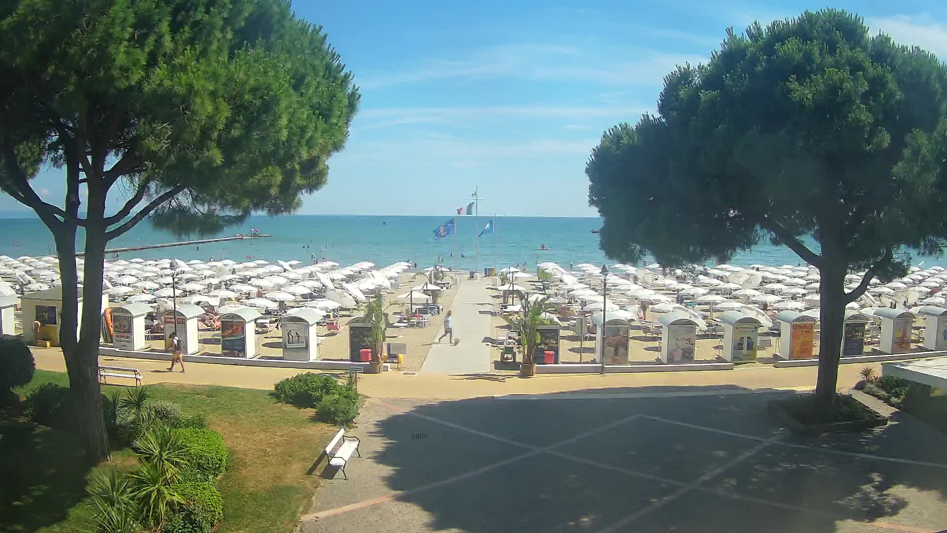 Grado Beach Webcam Entrance | Real-Time View of the Seaside