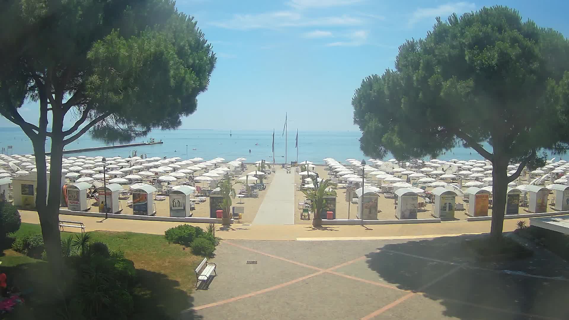 Grado Beach Webcam Entrance | Real-Time View of the Seaside