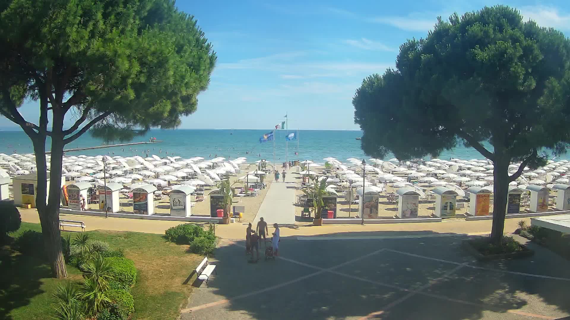 Grado Beach Webcam Entrance | Real-Time View of the Seaside