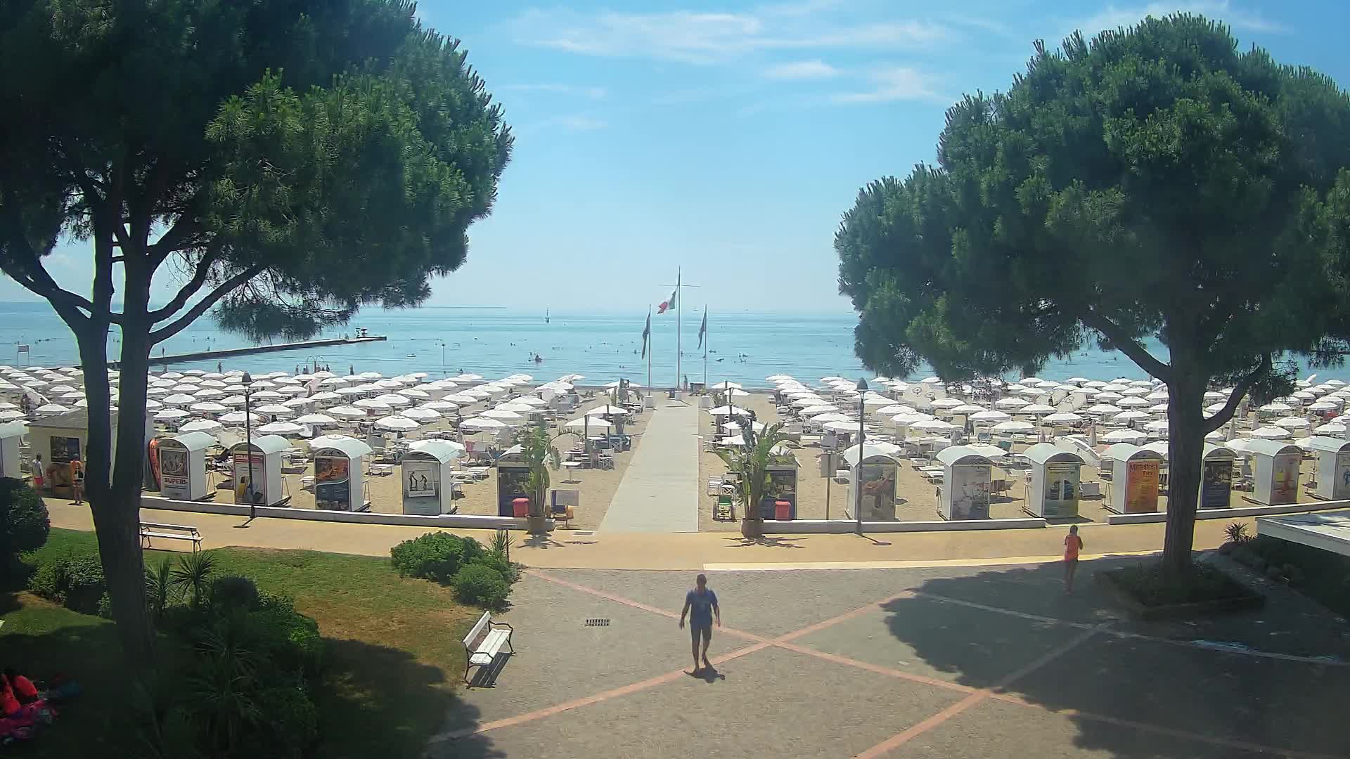 Grado Beach Webcam Entrance | Real-Time View of the Seaside