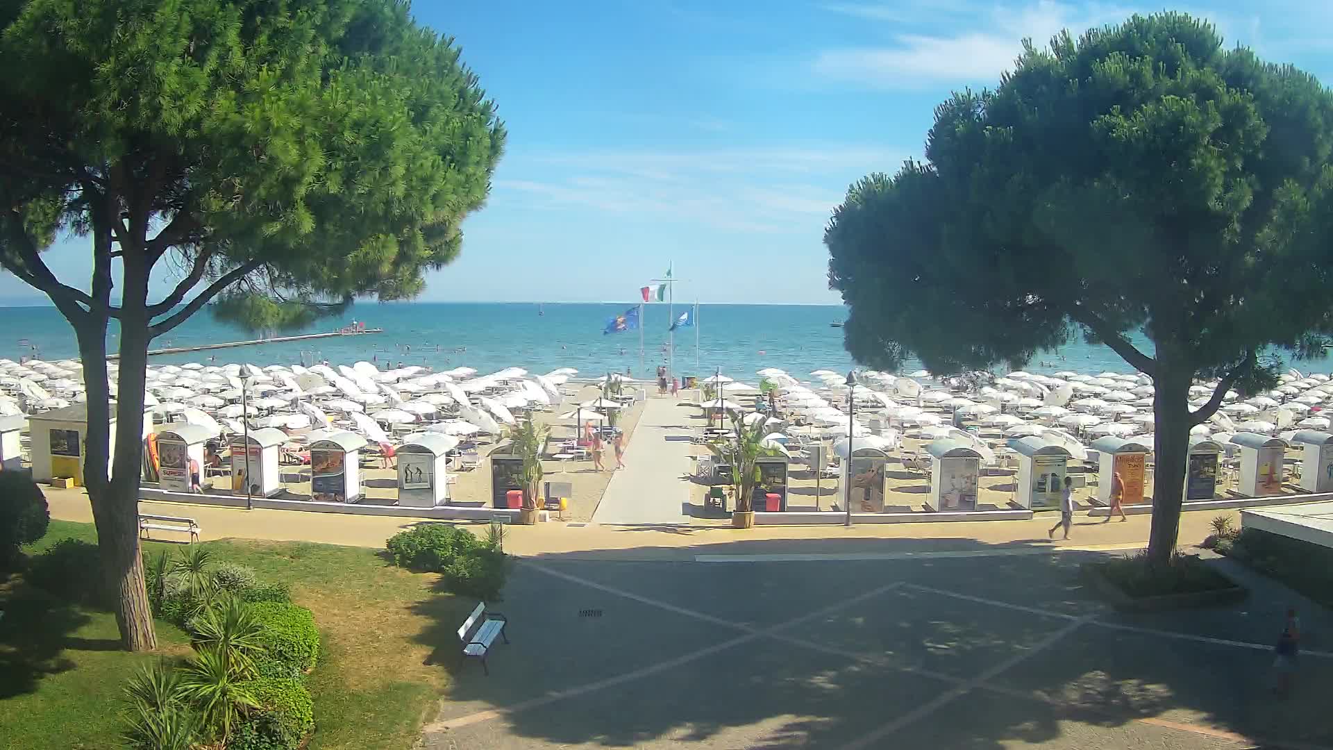 Grado Beach Webcam Entrance | Real-Time View of the Seaside