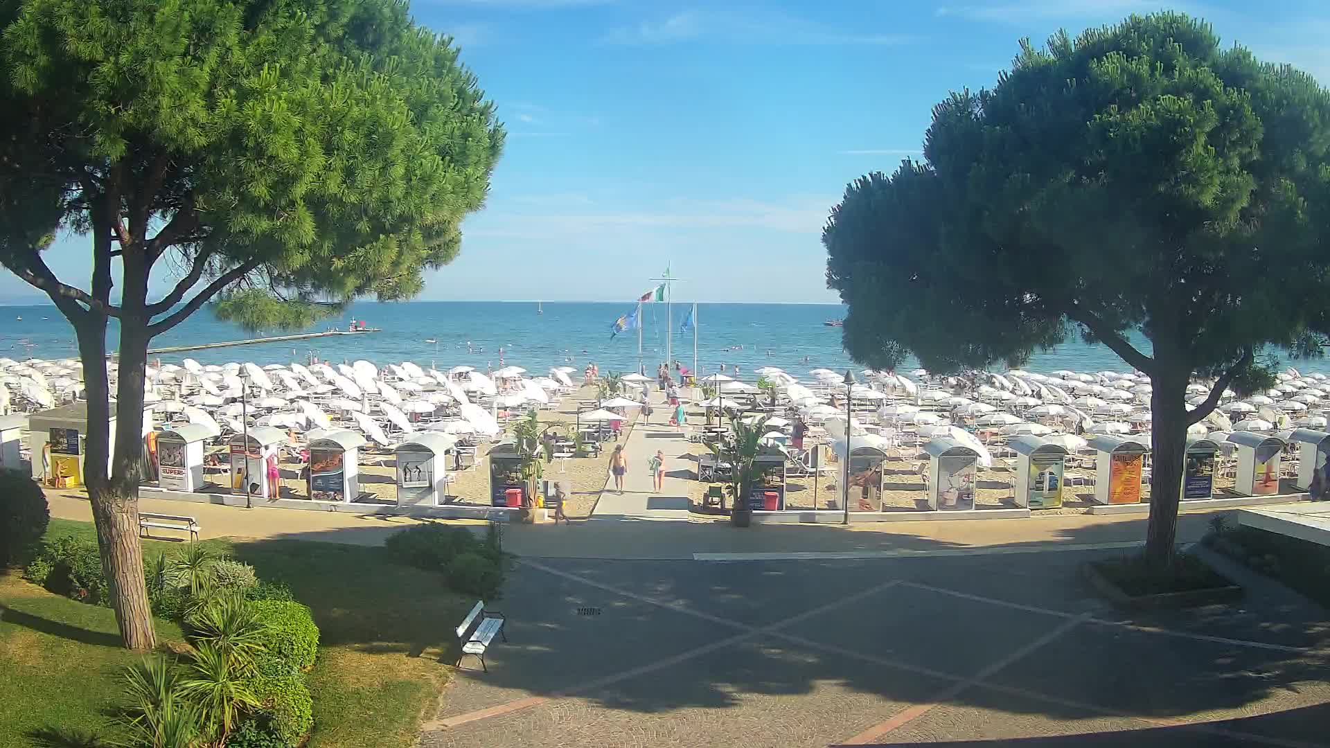 Grado Beach Webcam Entrance | Real-Time View of the Seaside