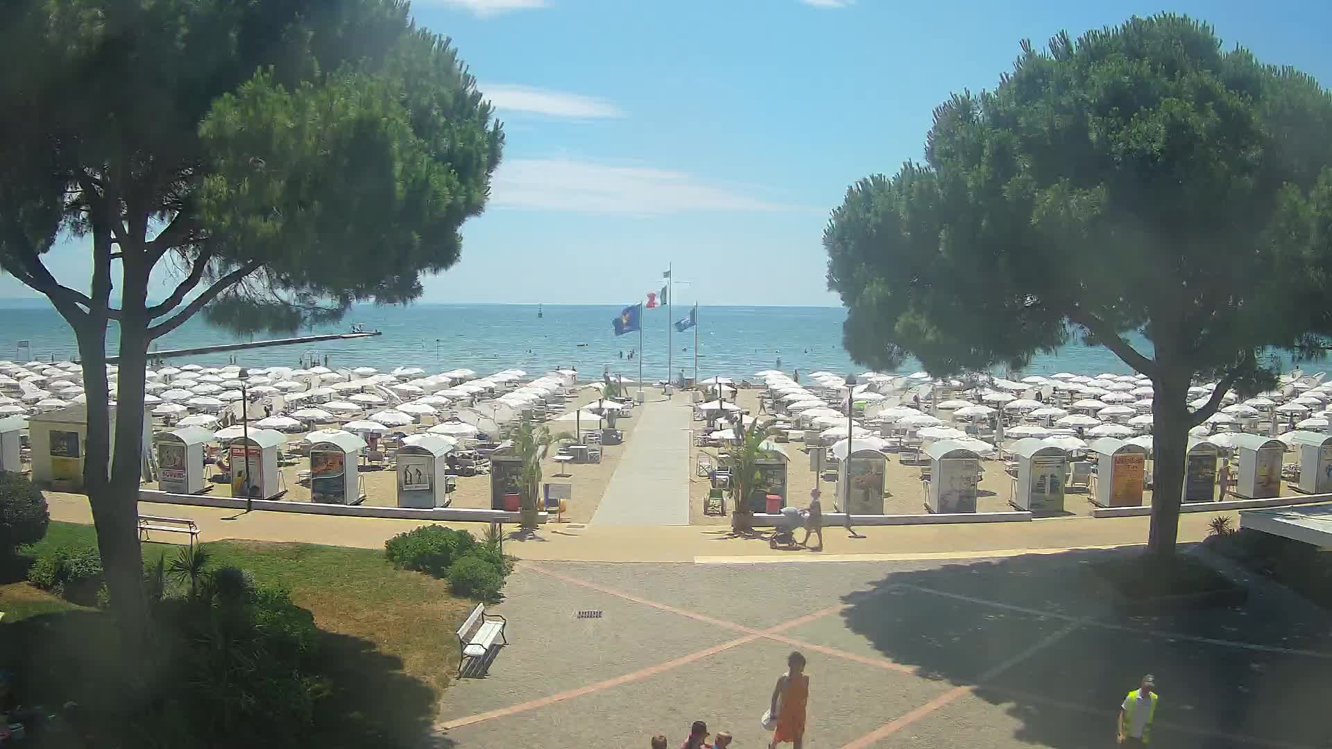 Grado Beach Webcam Entrance | Real-Time View of the Seaside