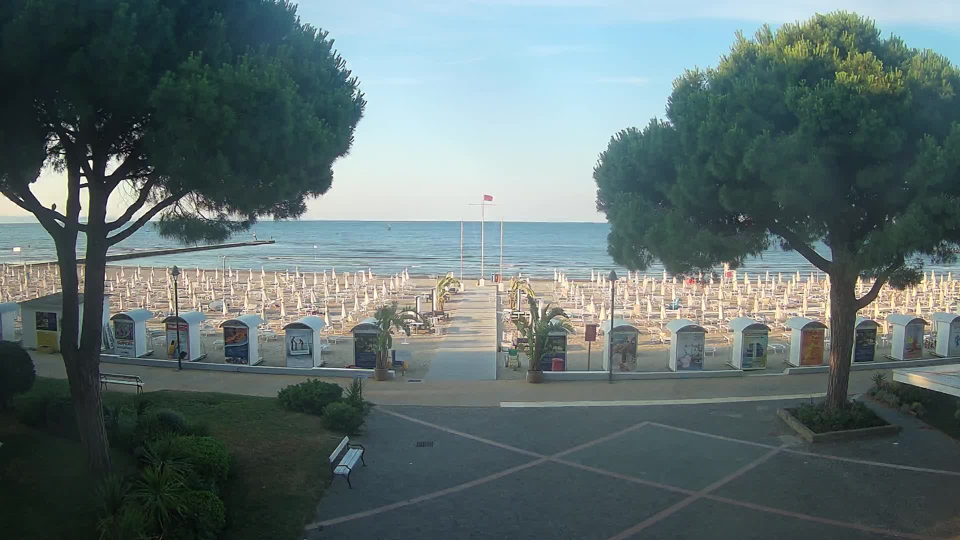 Grado Ulaz na Plažu | Pogled Uživo na Obalu
