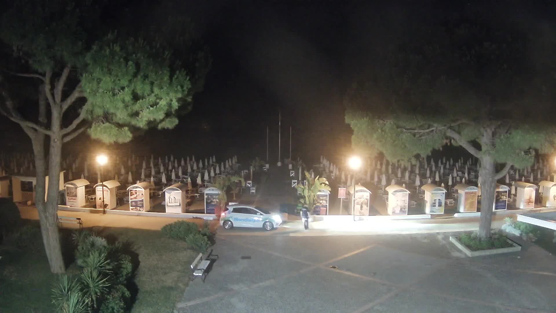 Grado Beach Webcam Entrance | Real-Time View of the Seaside
