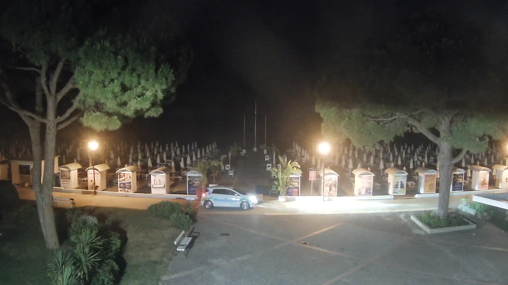 Grado Ulaz na Plažu | Pogled Uživo na Obalu
