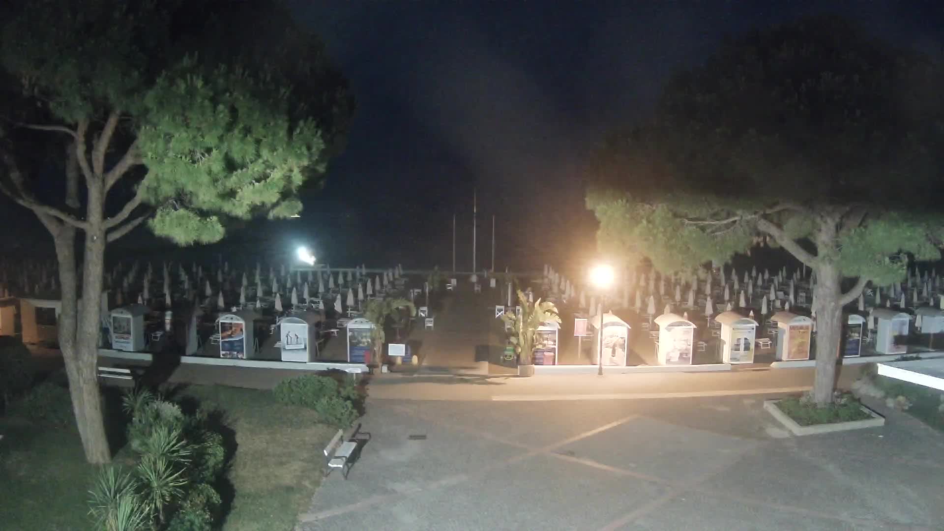 Grado Beach Webcam Entrance | Real-Time View of the Seaside