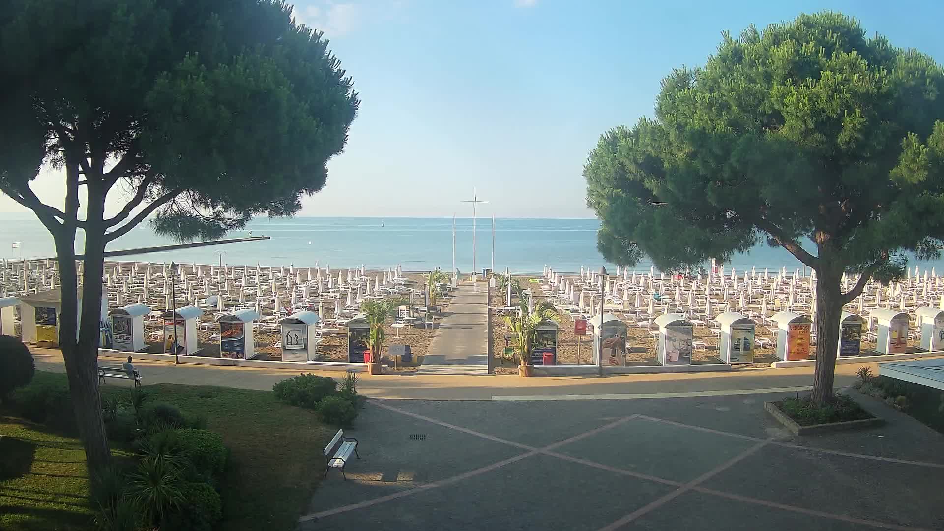 Grado Ulaz na Plažu | Pogled Uživo na Obalu