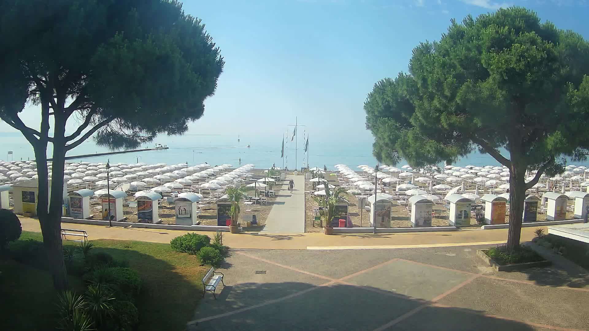 Grado Beach Webcam Entrance | Real-Time View of the Seaside