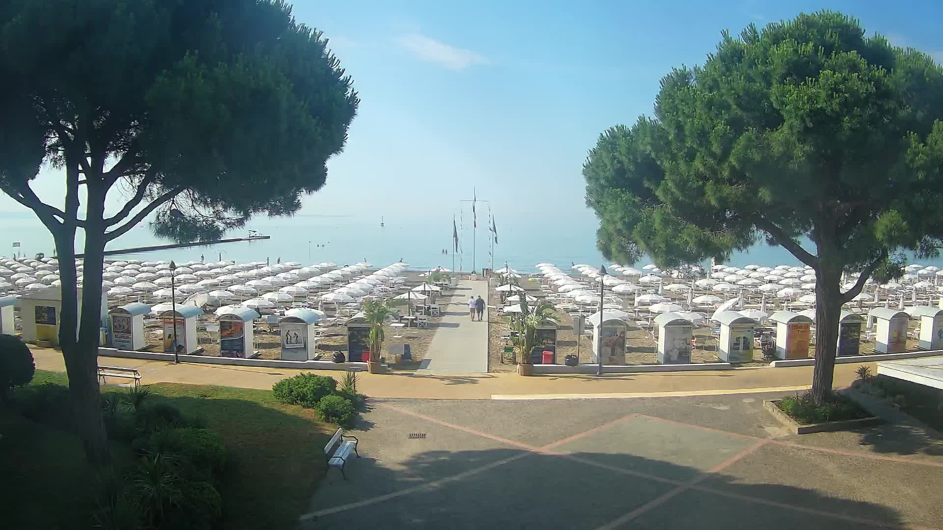 Grado Beach Webcam Entrance | Real-Time View of the Seaside
