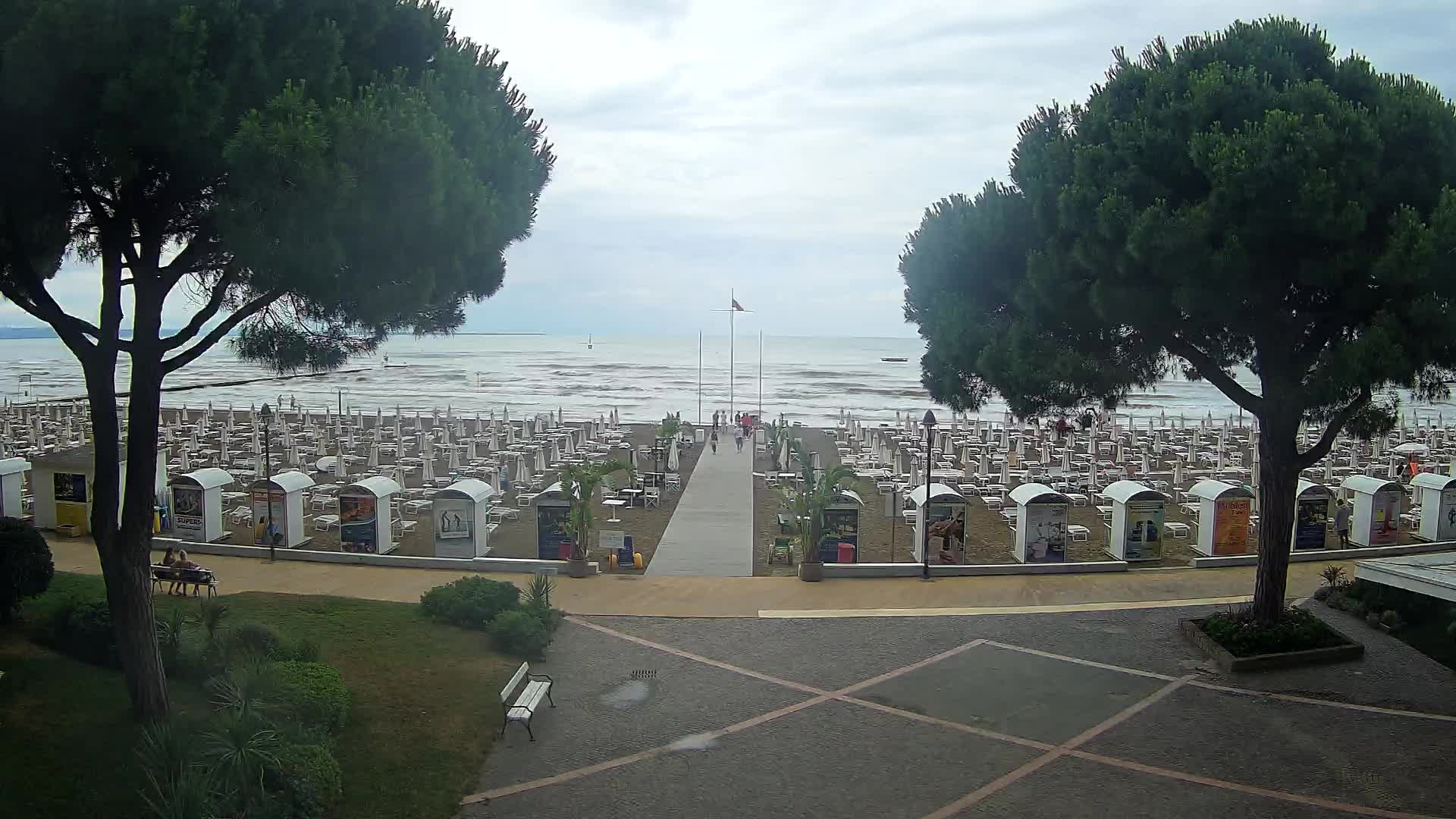 Grado Beach Webcam Entrance | Real-Time View of the Seaside