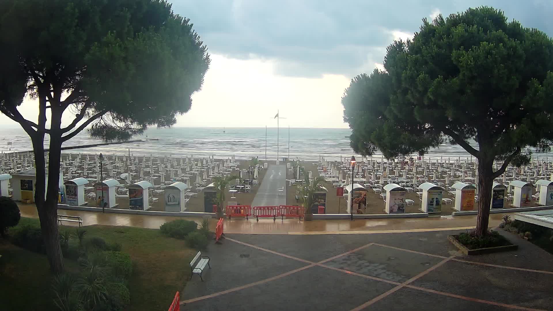 Grado Beach Webcam Entrance | Real-Time View of the Seaside