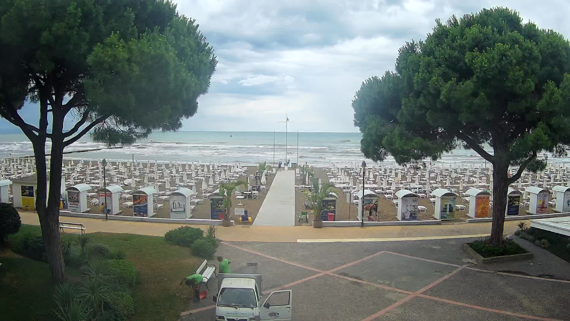 Grado Ulaz na Plažu | Pogled Uživo na Obalu