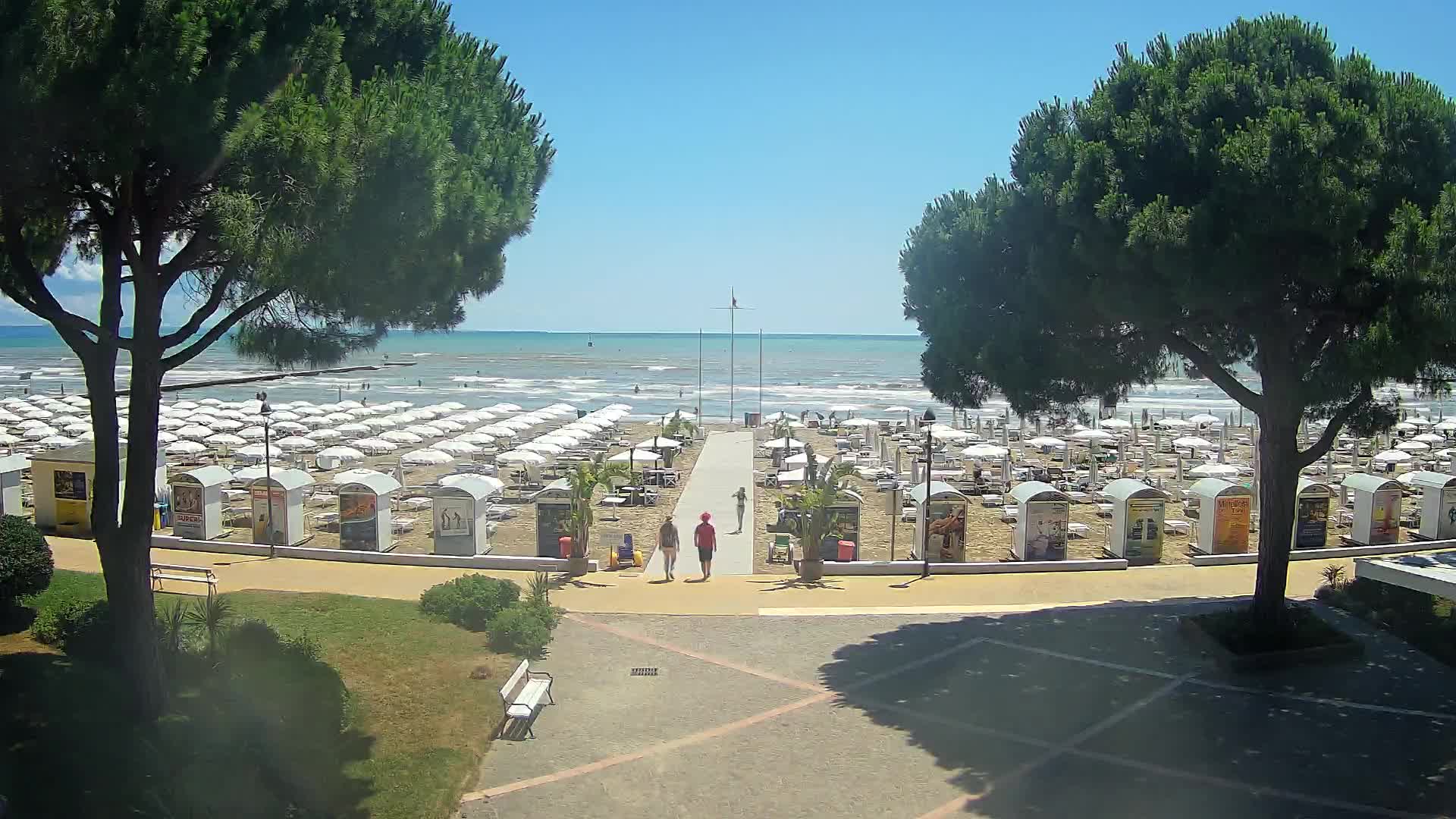 Grado Ulaz na Plažu | Pogled Uživo na Obalu