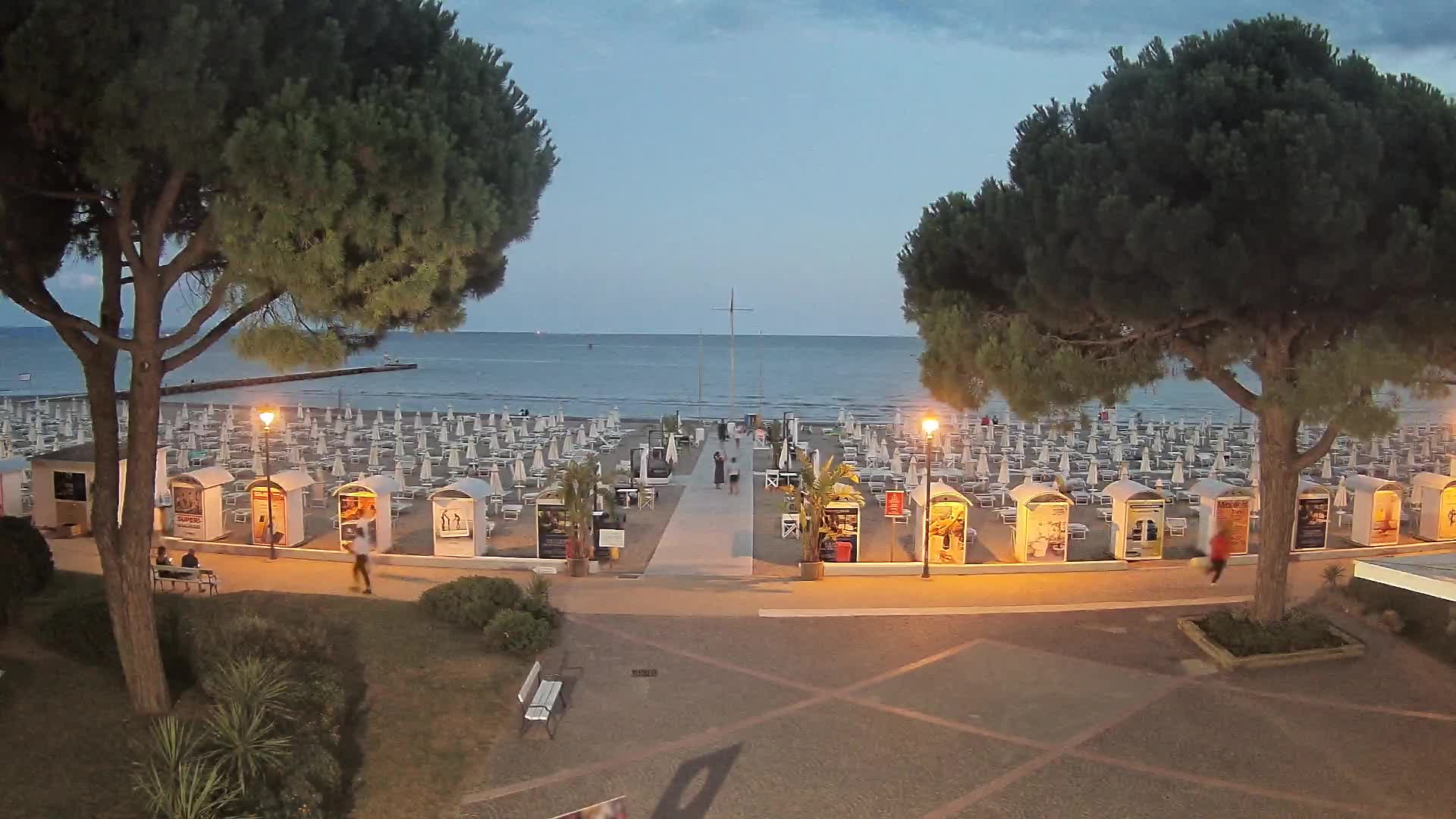 Grado Beach Webcam Entrance | Real-Time View of the Seaside